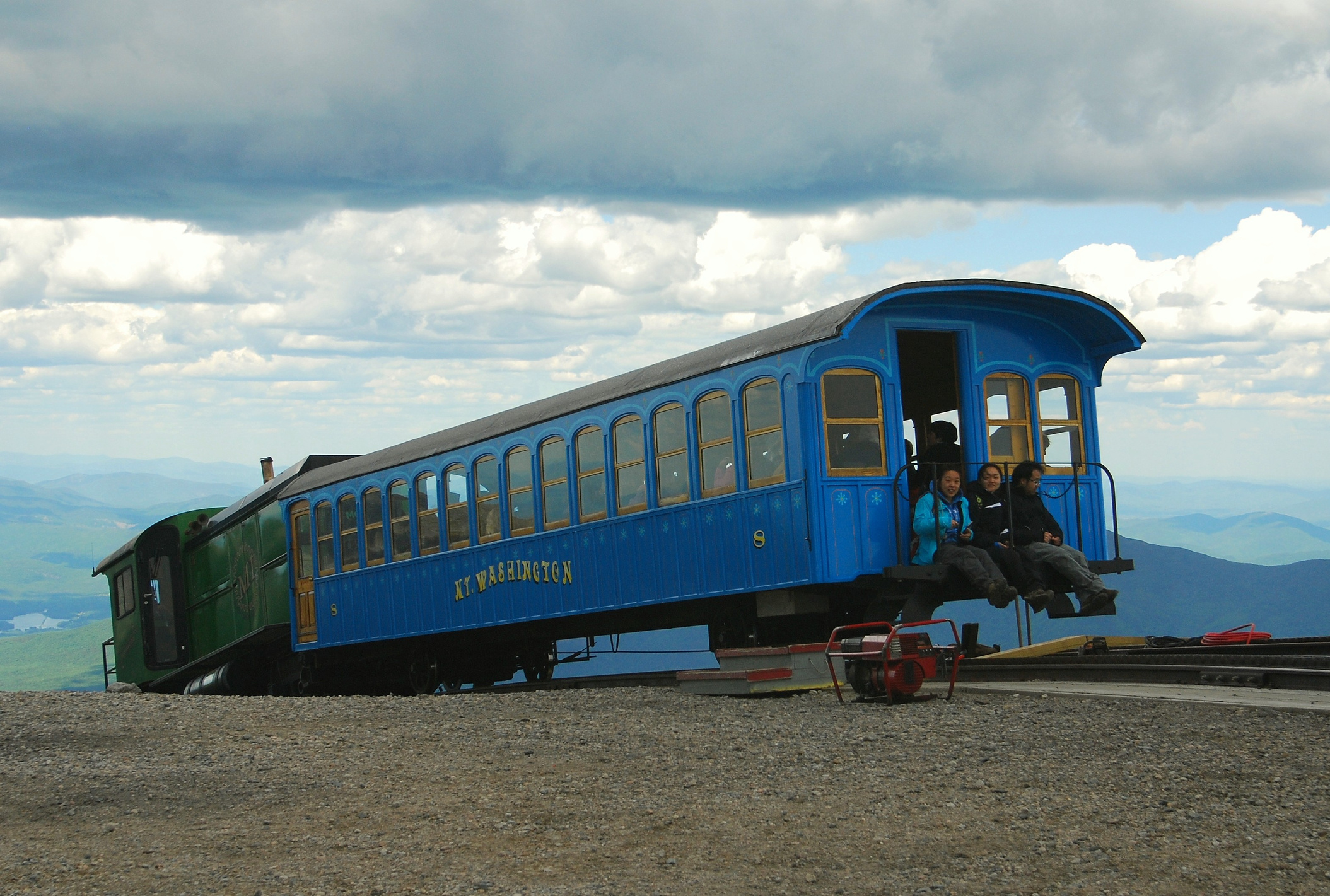 Mount Washington Cog Railway, Travel photography forum, Scenic train ride, Stunning mountain views, 2110x1430 HD Desktop