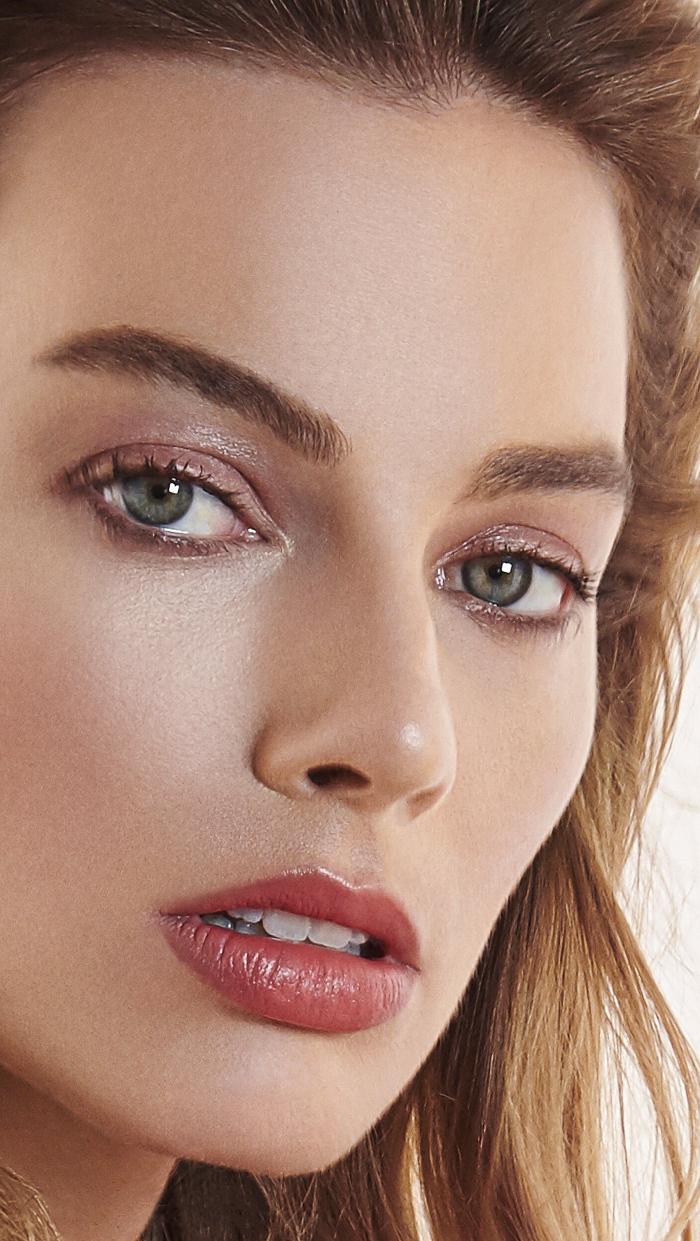 Margot Robbie, Face of fame, Actress icon, Celeb idol, 1410x2500 HD Phone