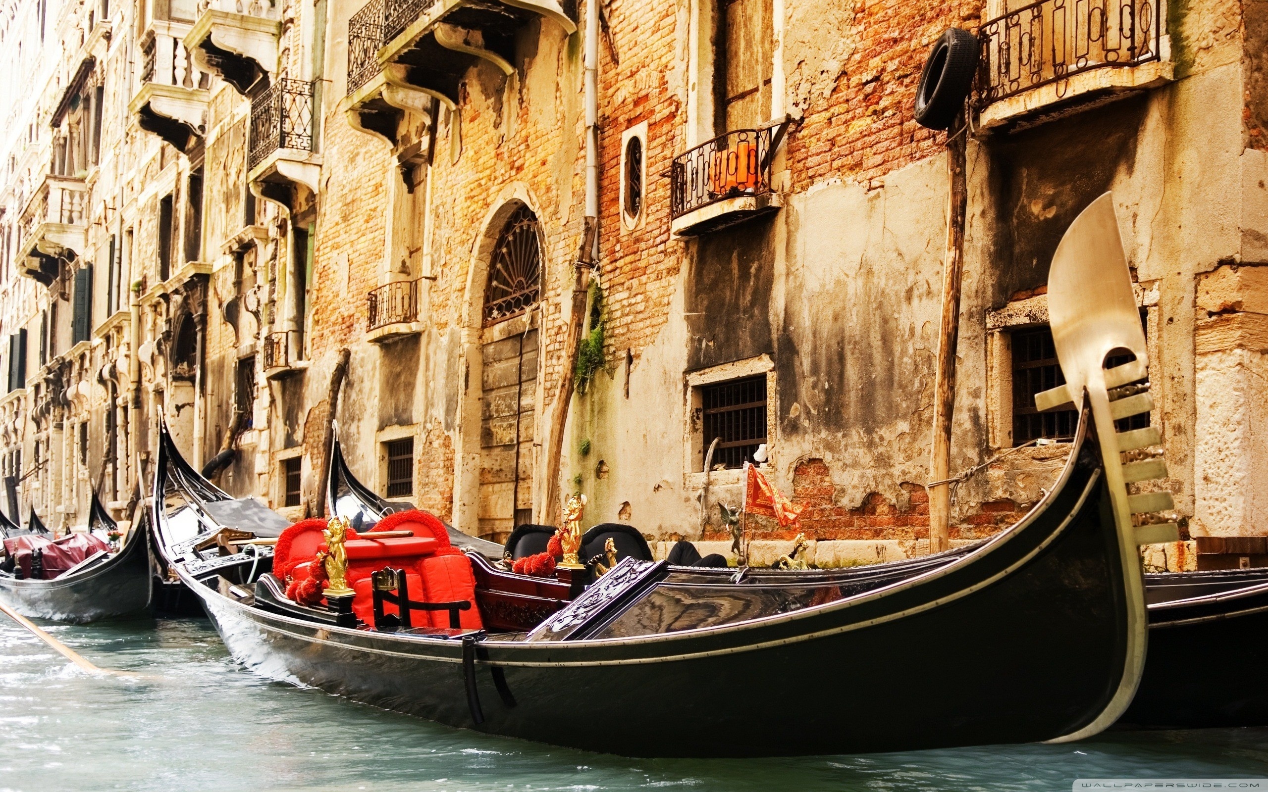 Venice gondola wallpapers, Italian waterways, City image, Serene ride, 2560x1600 HD Desktop