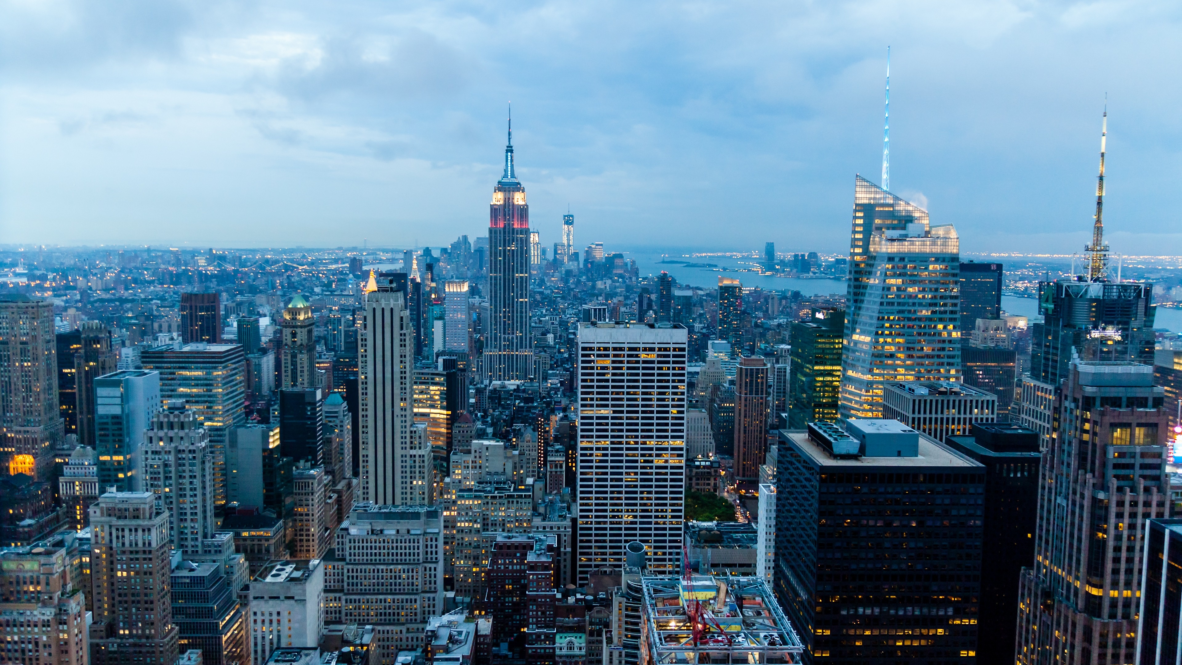 Downtown New York, Dusk cityscape, Vibrant night lights, Urban aesthetics, 3840x2160 4K Desktop