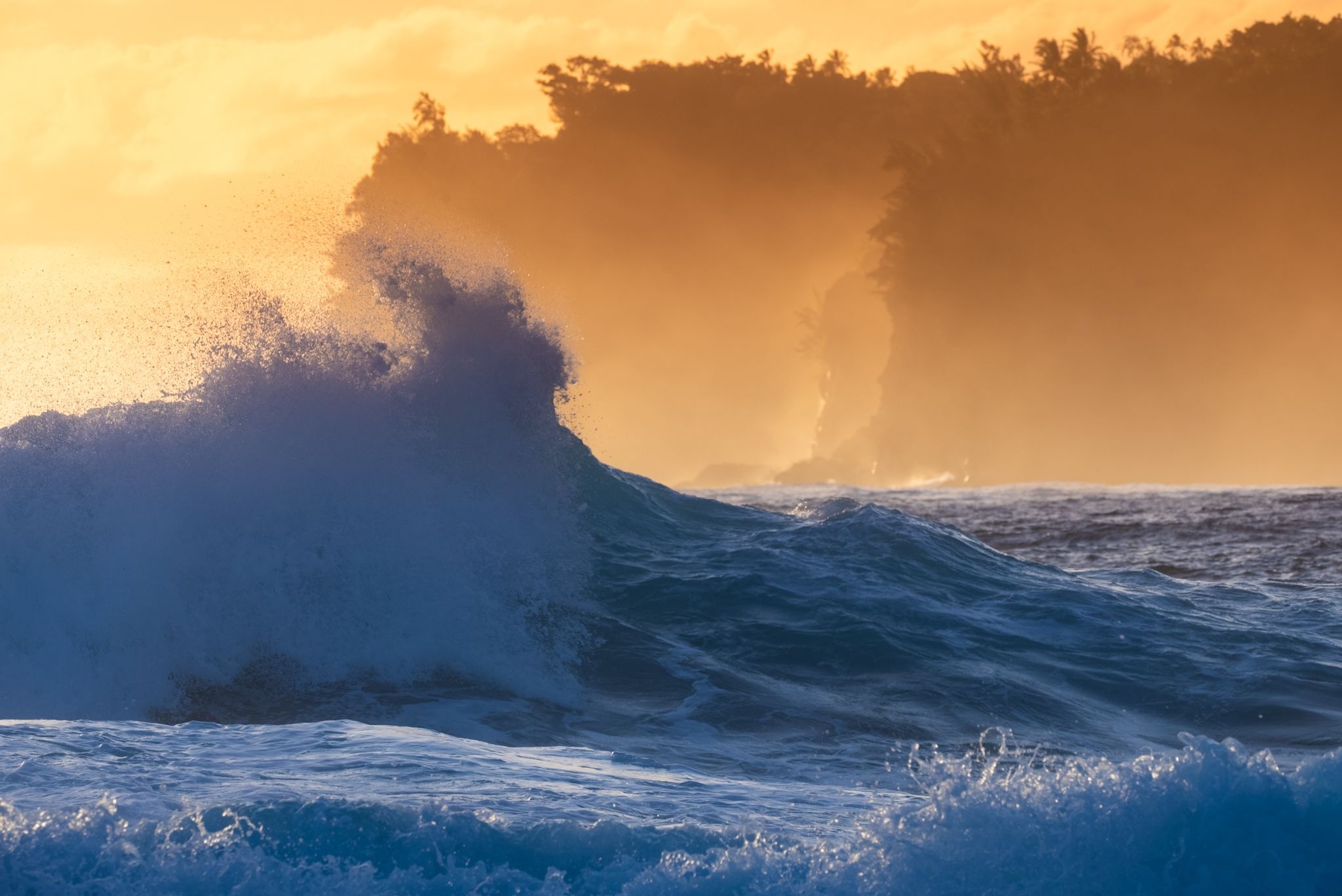 Hawaiian Ocean, Oceanfront luxury, Royal Hawaiian Resort, Hawaiian bliss, 2050x1370 HD Desktop