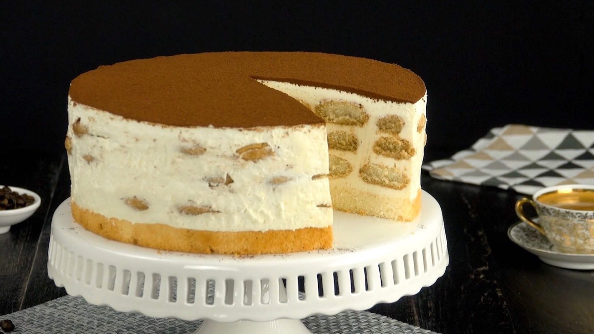 Torte delight, Lecker Schmecker recipe, Mouth-watering layers, Pure indulgence, 1920x1080 Full HD Desktop