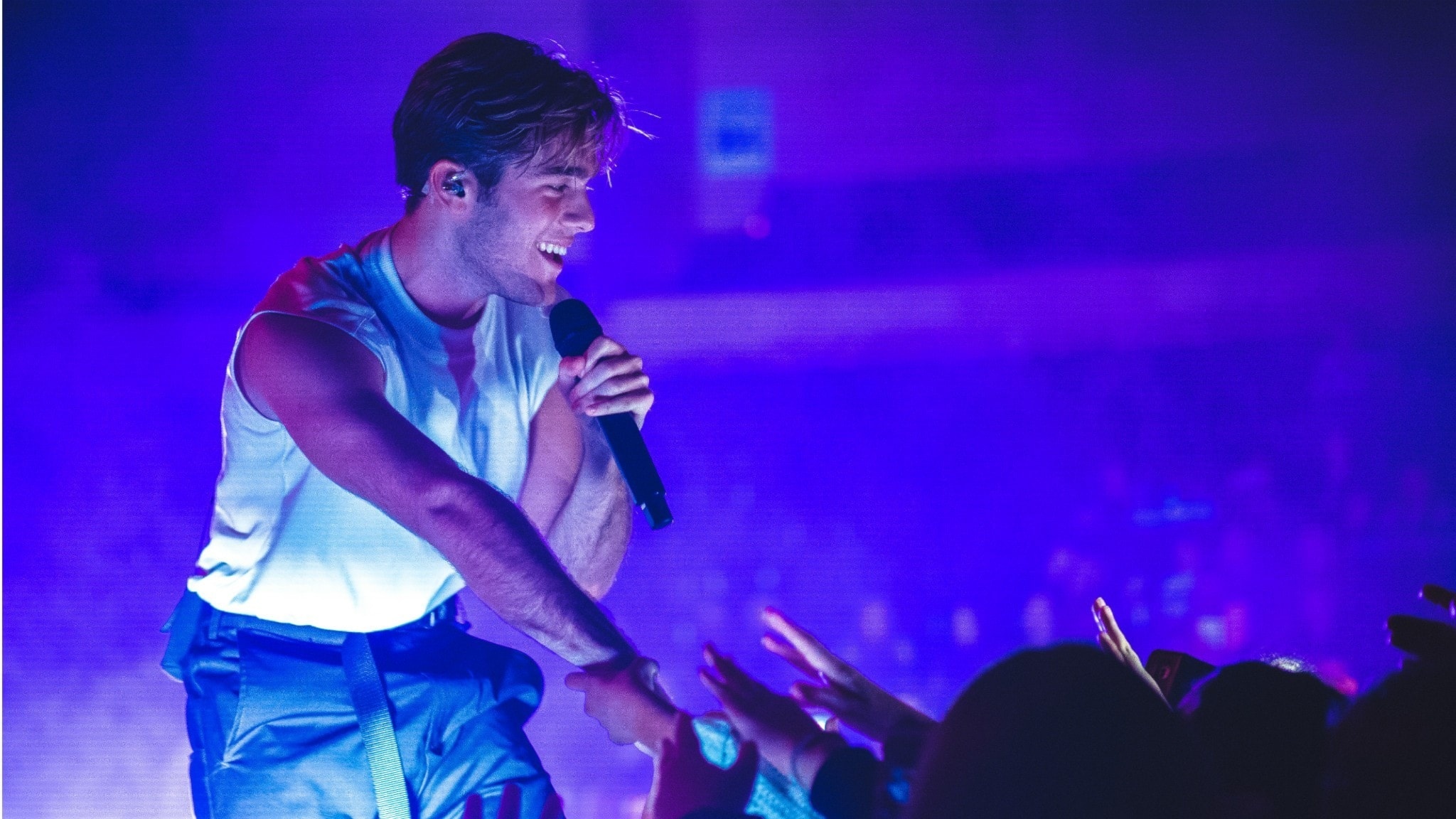 Benjamin Ingrosso, Live in Stockholm, Musikplats Stockholm, 2050x1160 HD Desktop