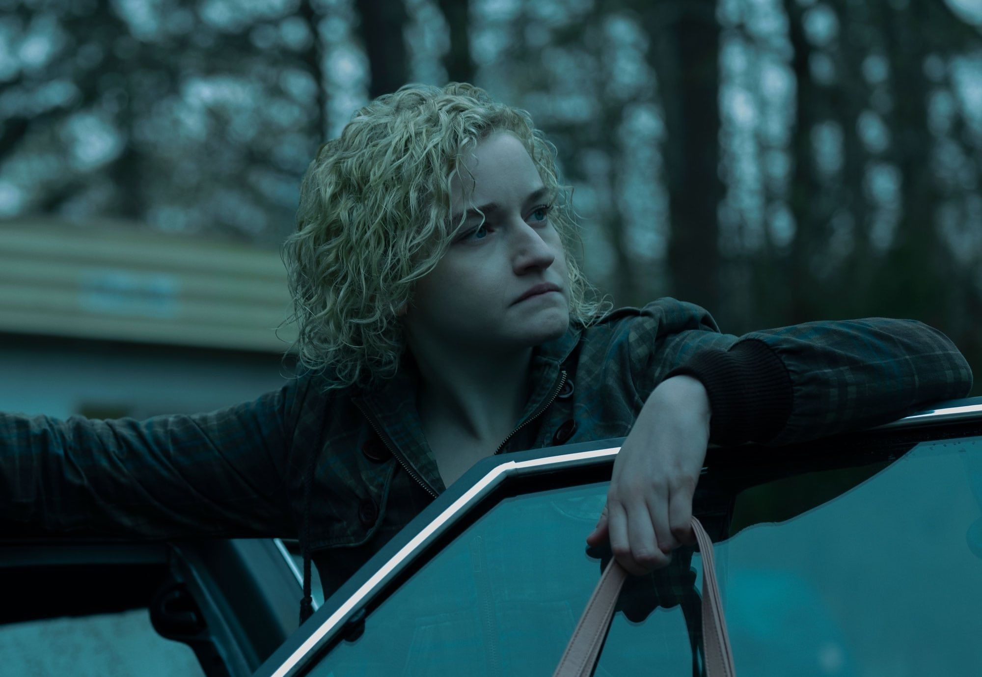 Julia Garner, Apartment 7a, Star, Thriller movie, 2000x1380 HD Desktop