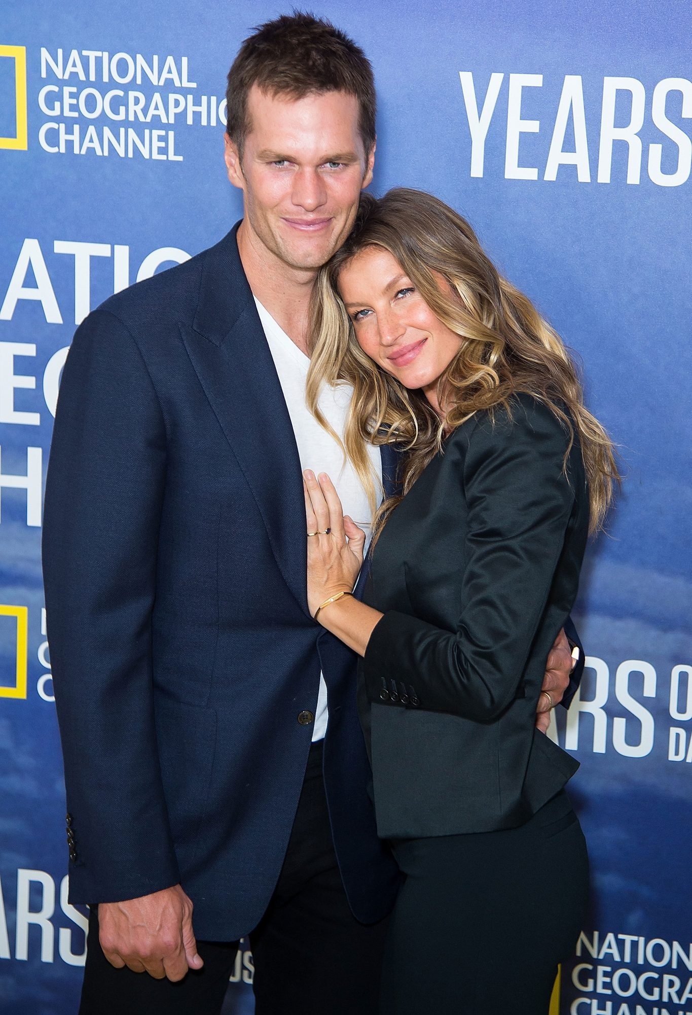 Tom Brady, Gisele Bundchen, Game day rituals, Pre-game, 1370x2000 HD Phone