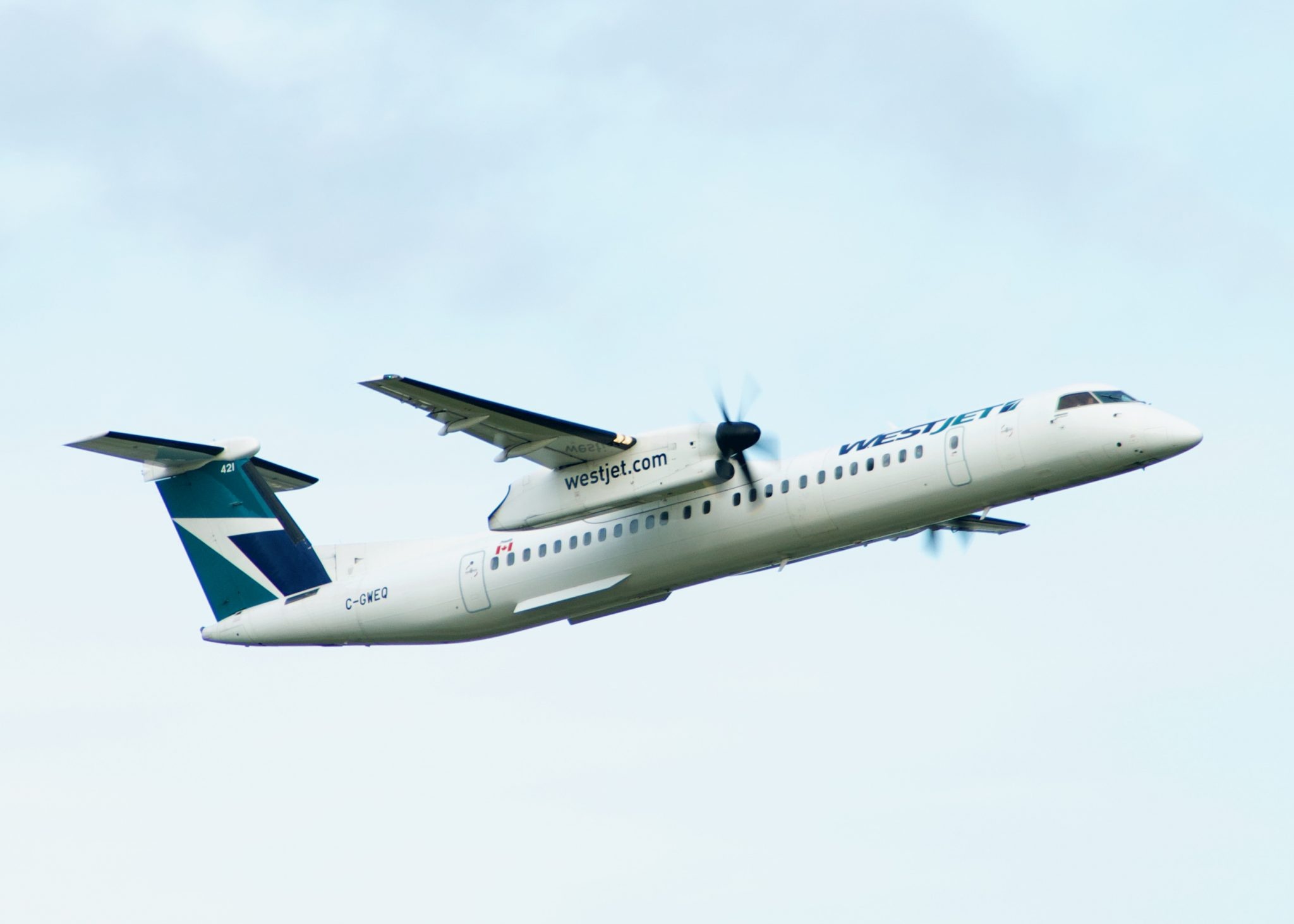 WestJet Western expansion, Aviation news, 2050x1470 HD Desktop