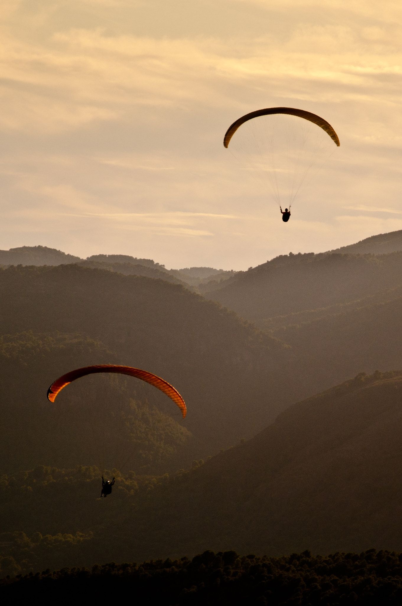 Paragliding sport, Couple adventure, Hiking thrill, Enchanting places, 1370x2050 HD Phone