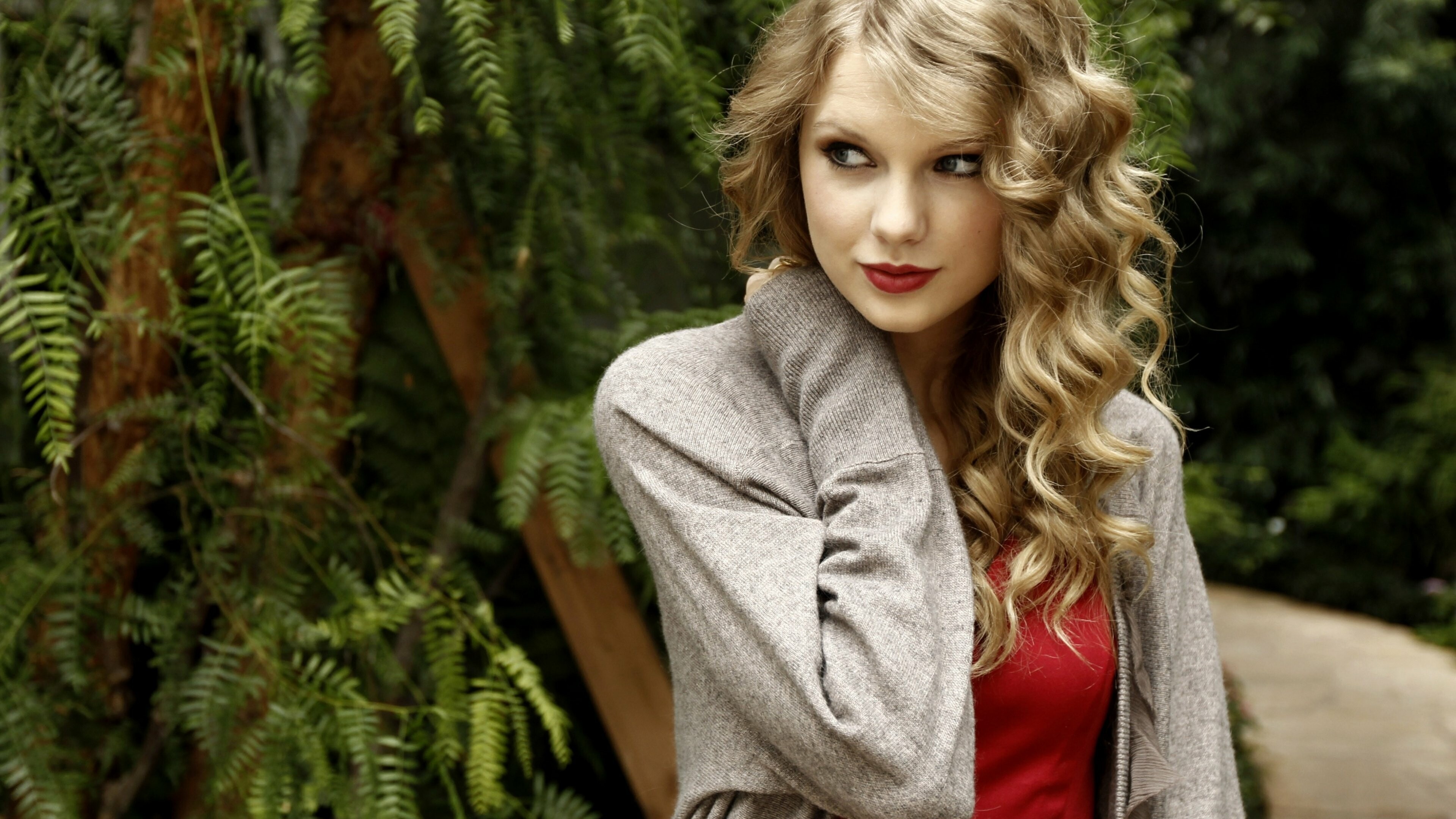 Taylor Swift, High quality wallpaper, Ultra HD desktop, Taylor Swift, 3840x2160 4K Desktop