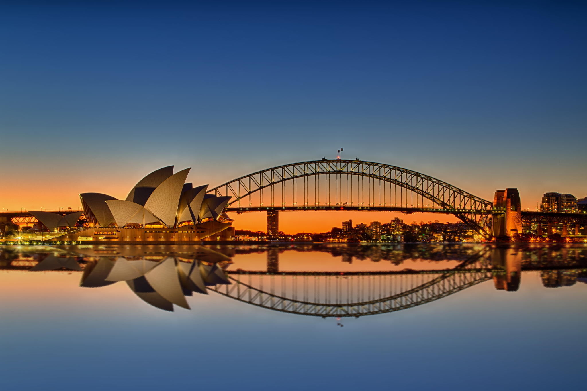 Sydney wallpapers, Roar of Opera House, Stunning skyline, Dynamic city, 2050x1370 HD Desktop