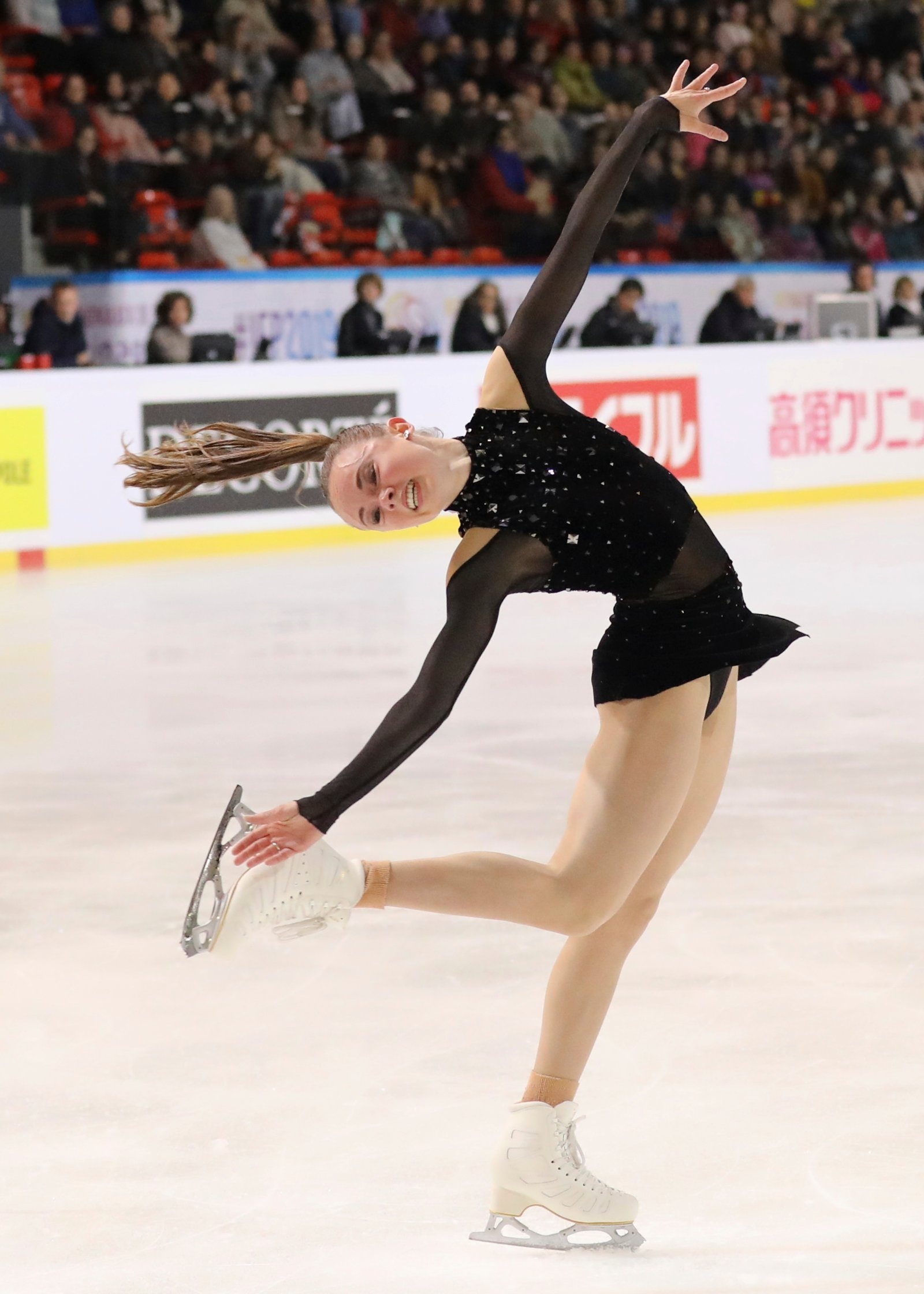 Mariah Bell, Figure skating sensation, Eye-catching outfit, Graceful on ice, 1600x2240 HD Phone