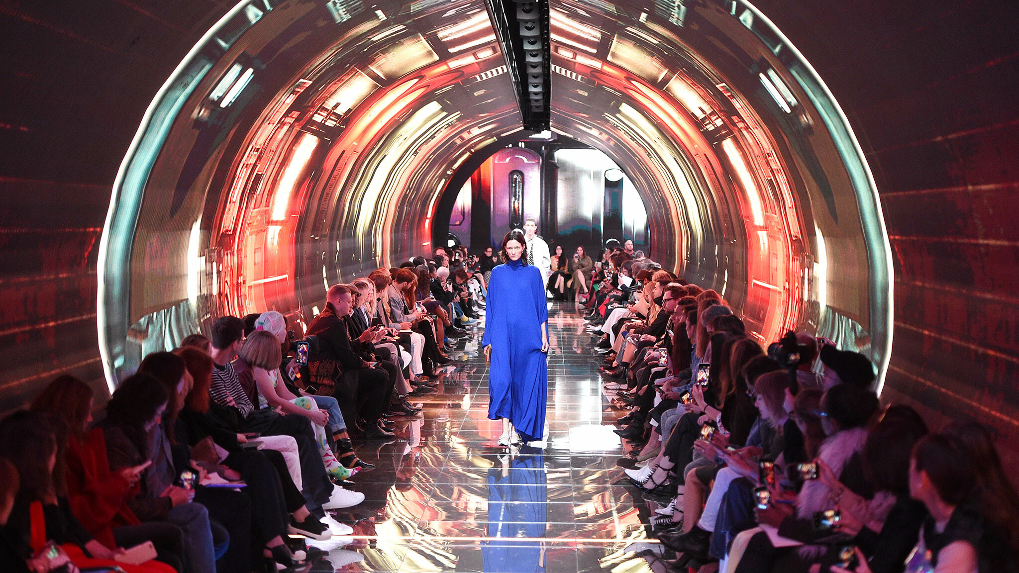 Demna Gvasalia, Balenciaga, Spring Summer, Creative Director, 2050x1160 HD Desktop