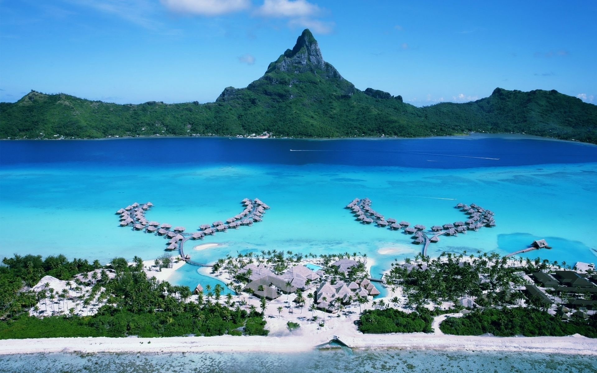 Four Seasons Bora Bora, Luxurious retreat, Stunning views, 1920x1200 HD Desktop