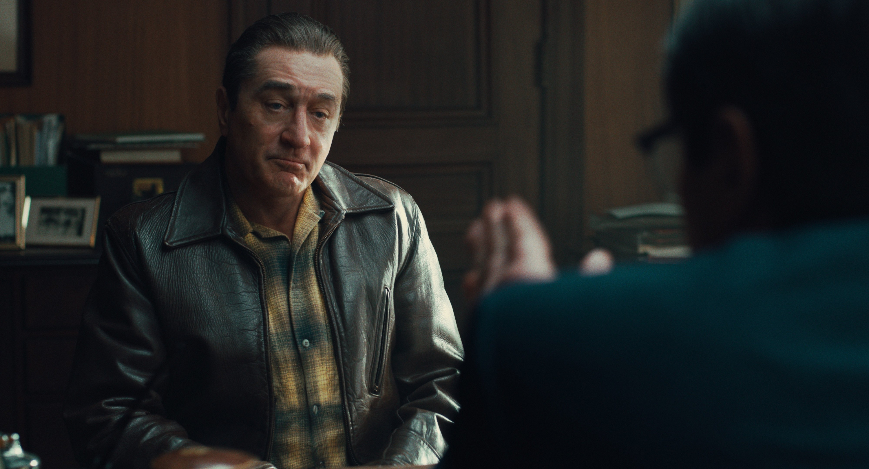 The Irishman, Immersive movie experience, Movie backgrounds, Cinematic visuals, 3000x1630 HD Desktop