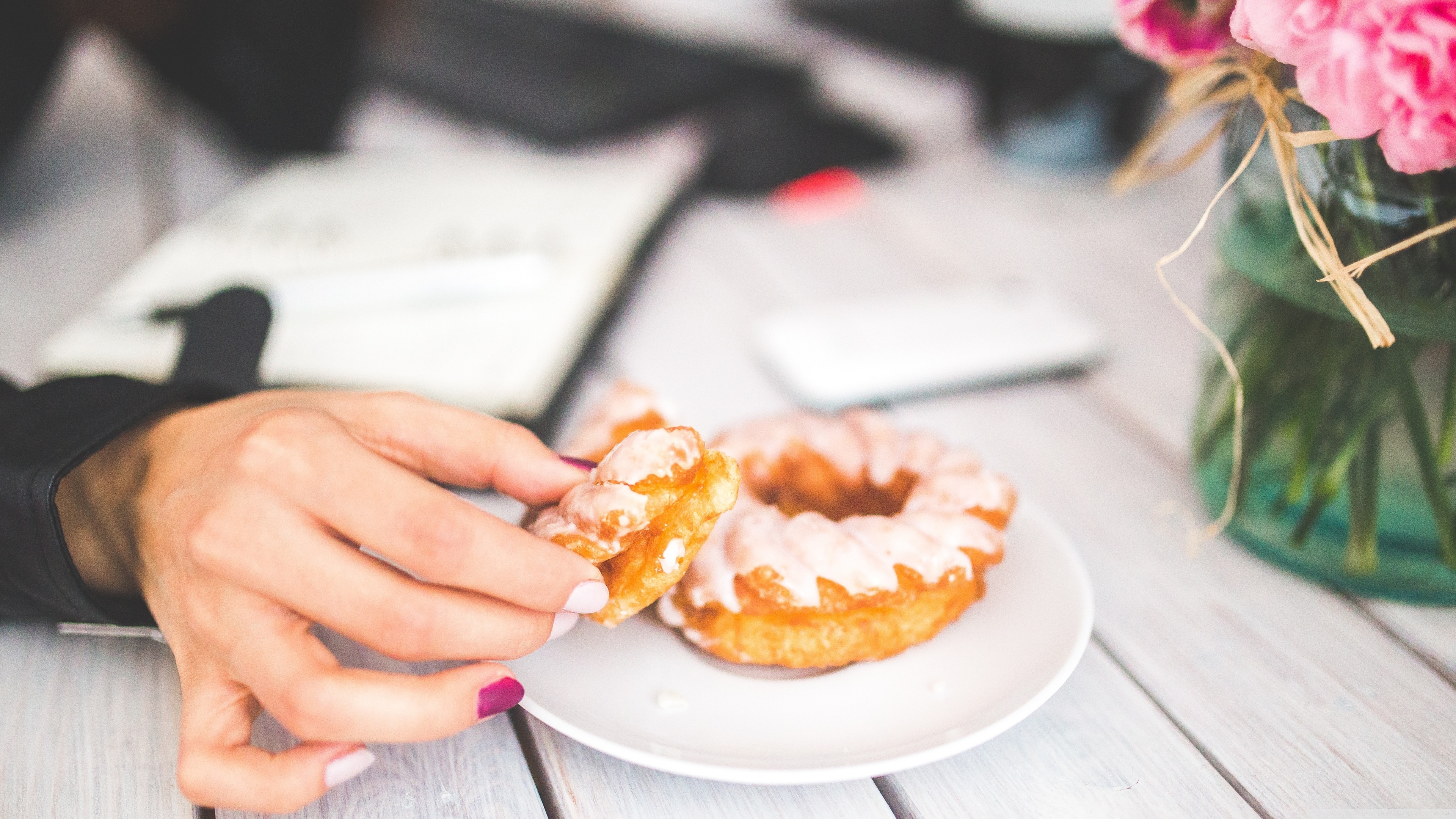 Ultra HD donut desktop wallpaper, High-resolution background, Perfect for 4K TV, Delicious indulgence, 3840x2160 4K Desktop