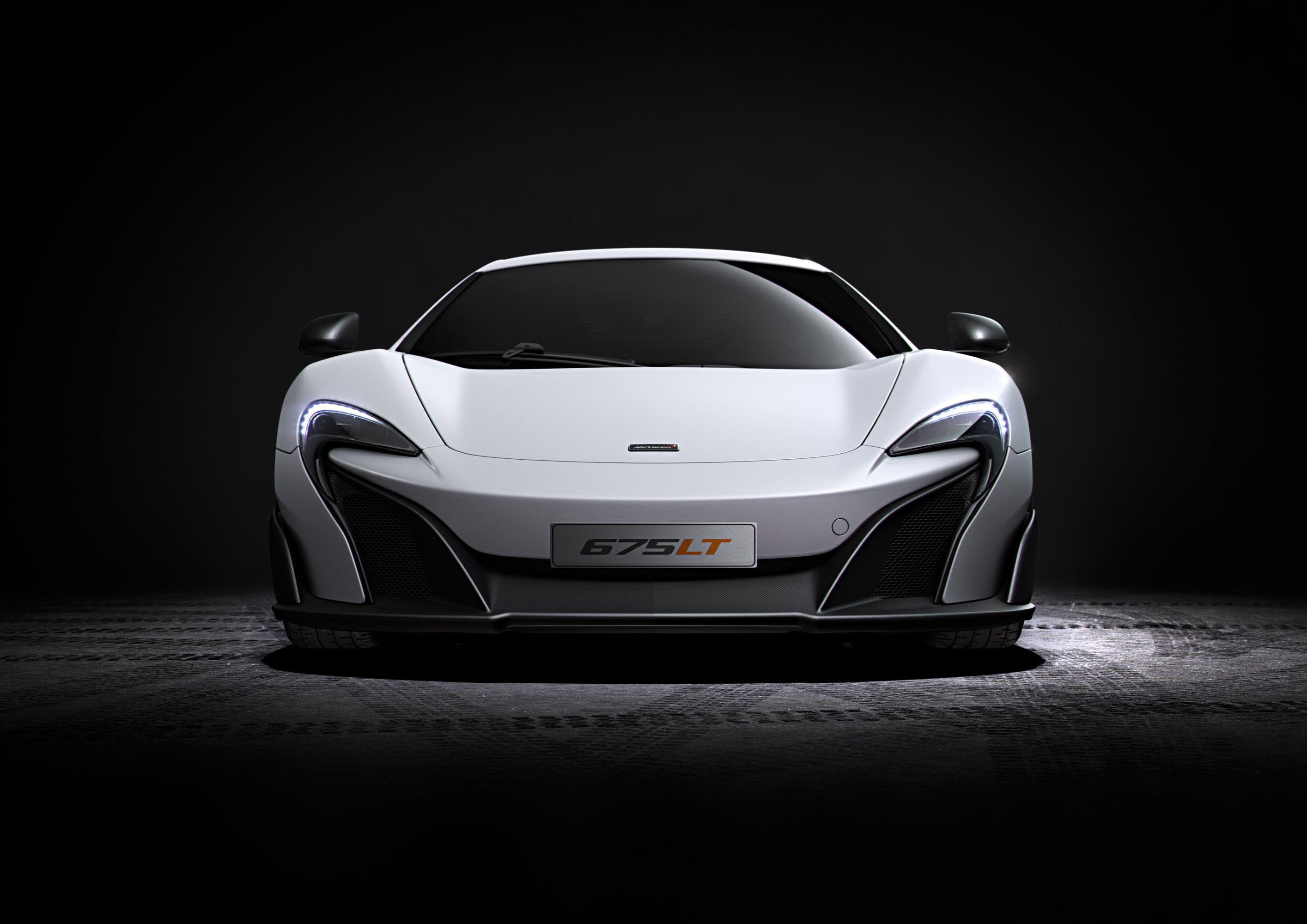 McLaren 675 LT, Unconventional beauty, Power redefined, Supercar, 2830x2000 HD Desktop