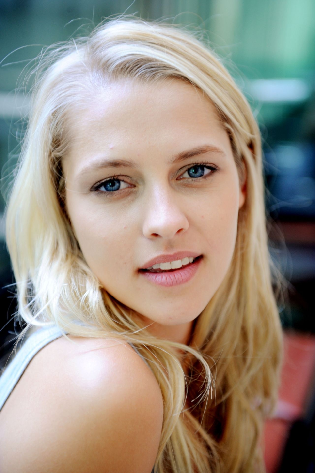 Teresa Palmer's style, Celebrity outfits, Fashion inspiration, 1280x1930 HD Phone