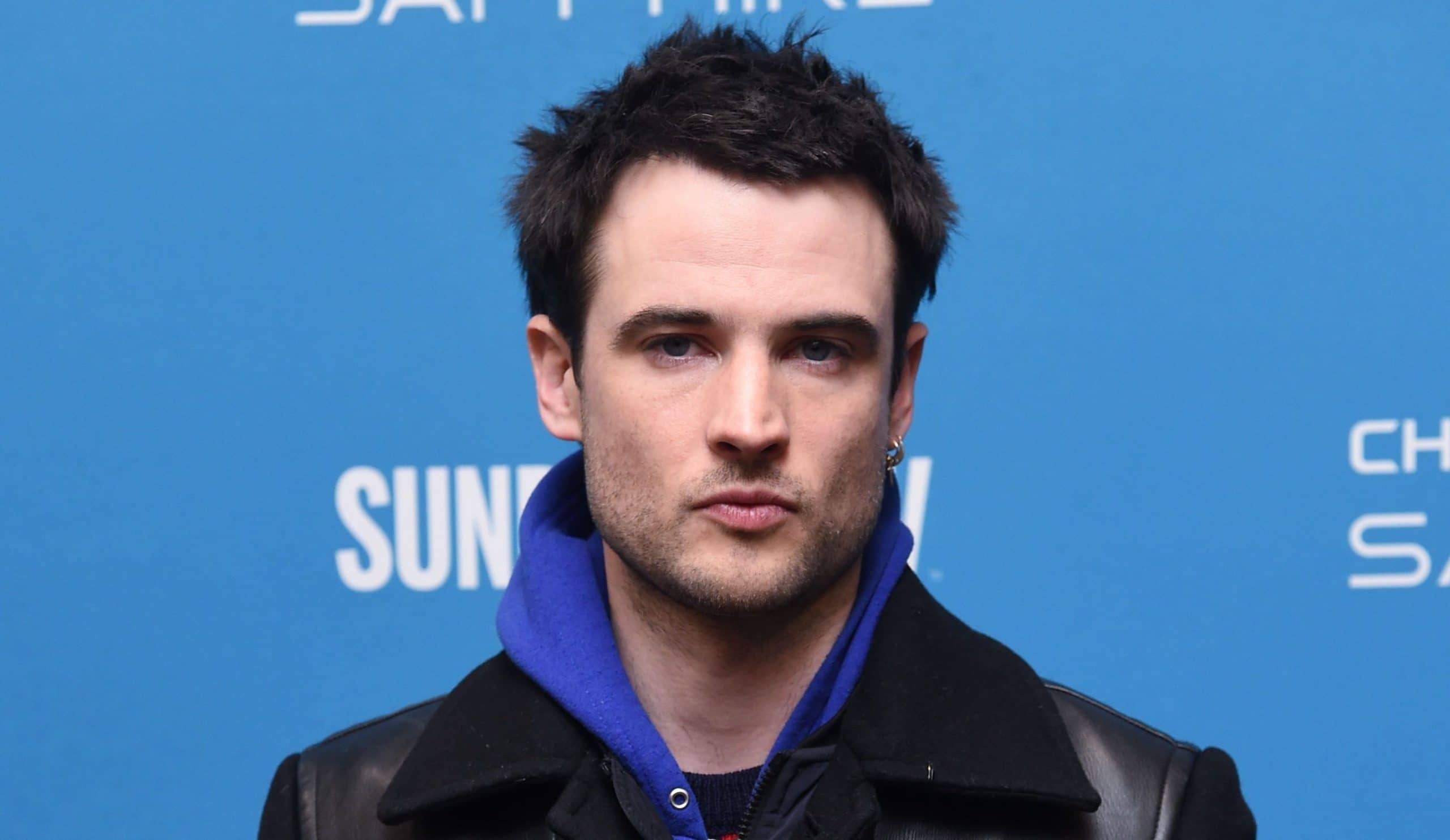 Tom Sturridge, Biography, Height and life story, Superstar actor, 2560x1490 HD Desktop