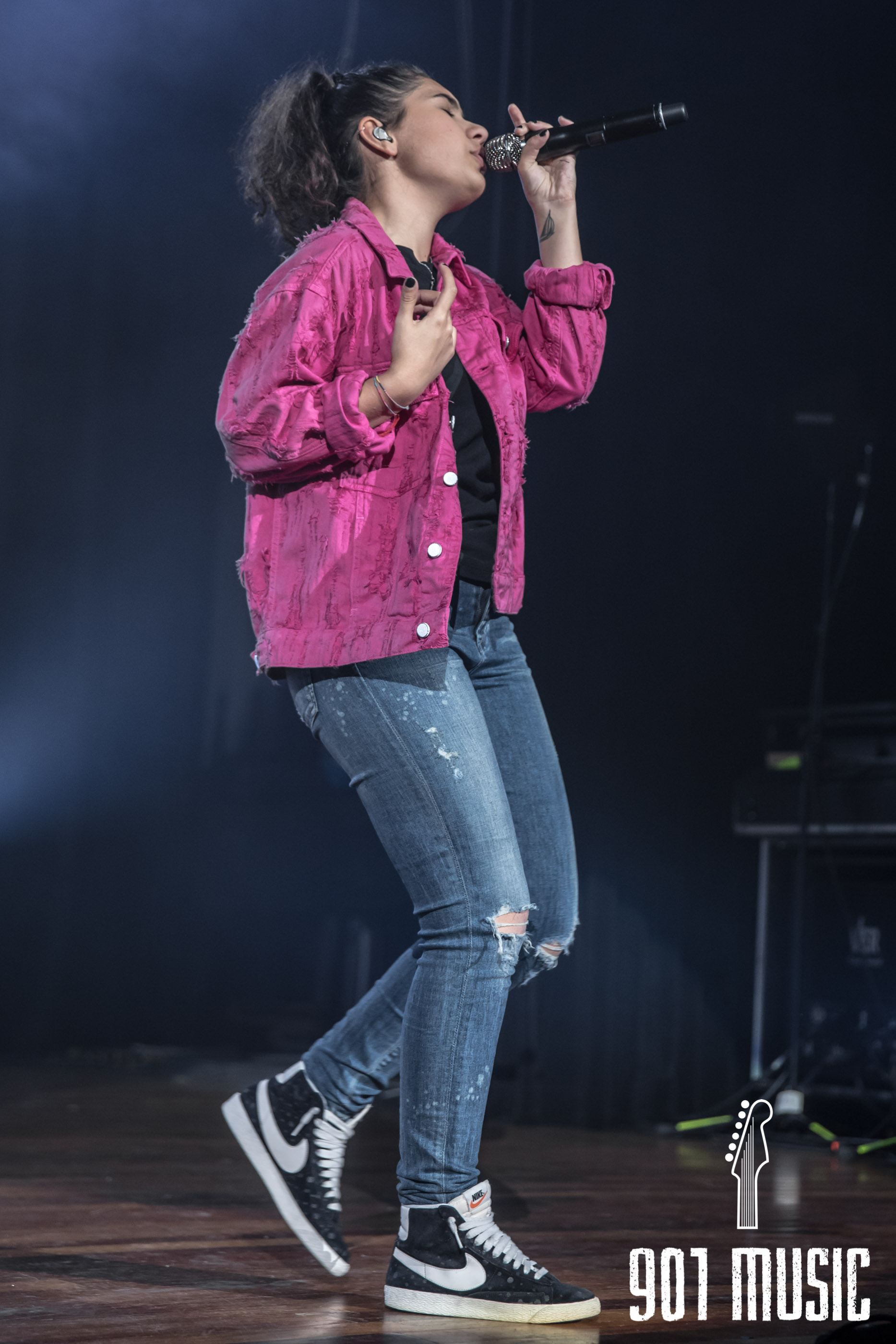 Alessia Cara Wallpaper Iphone posted by Ryan Cunningham 1870x2800