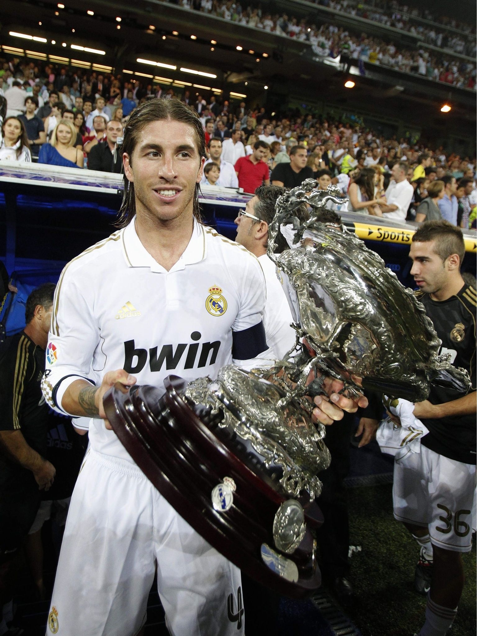 Sergio Ramos, Trofeo Santiago Bernabeu, Real Madrid home kit, HD Phone wallpaper