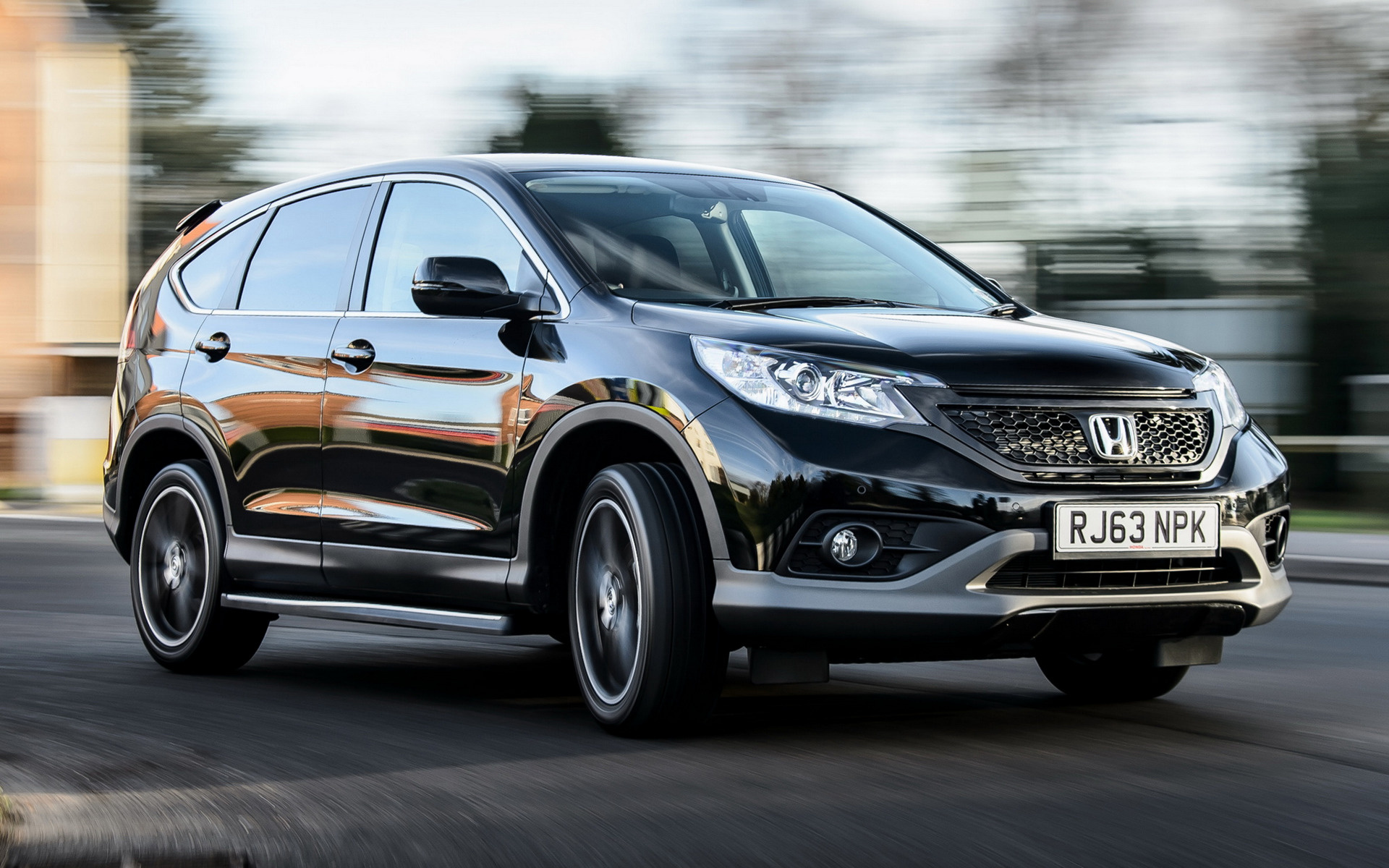 Honda CR-V, SUV, 2014 model, Sleek black exterior, 1920x1200 HD Desktop