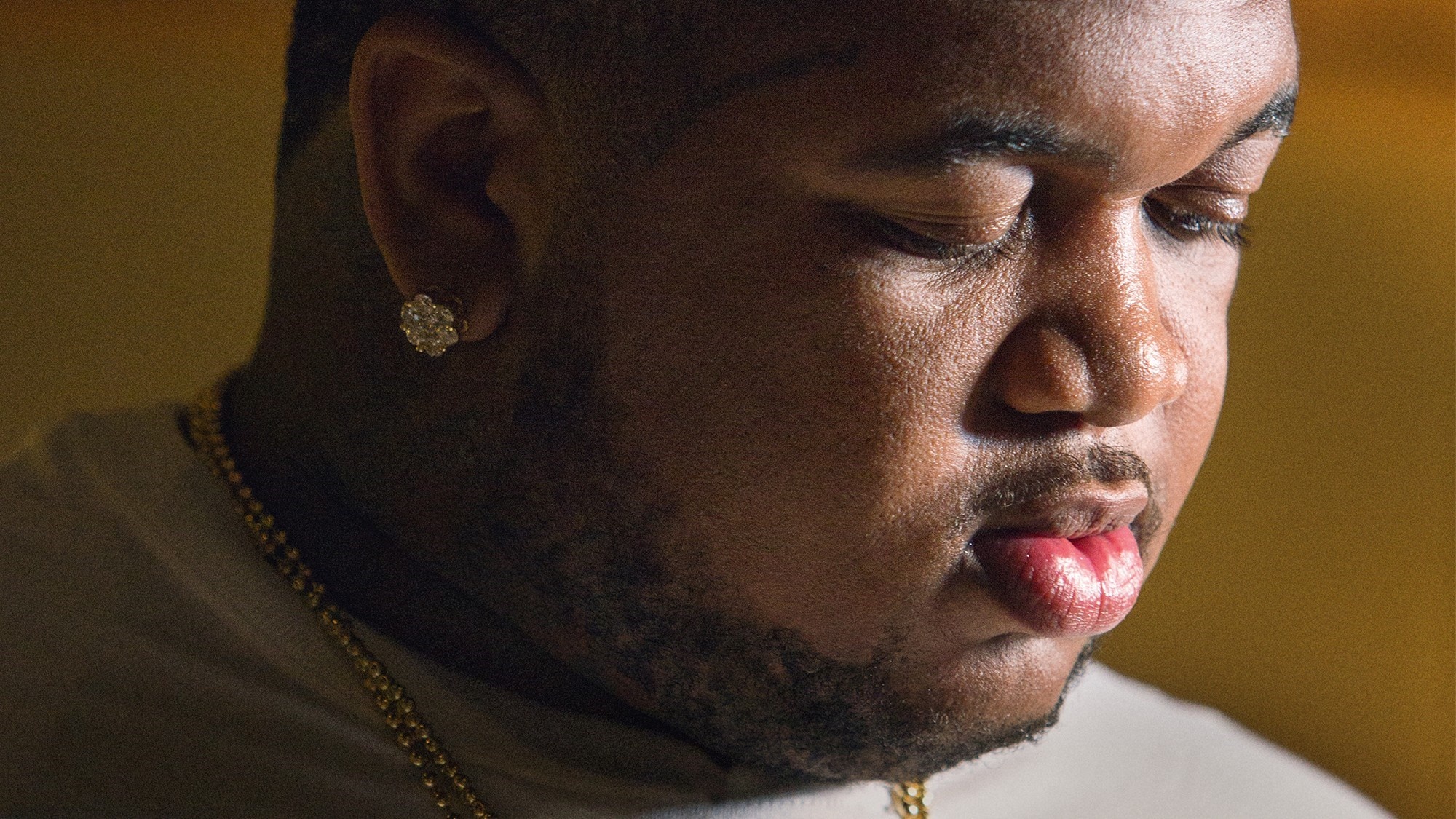 DJ Mustard, Cutting-edge producer, Genre-defying sounds, Artistic innovation, 2000x1130 HD Desktop