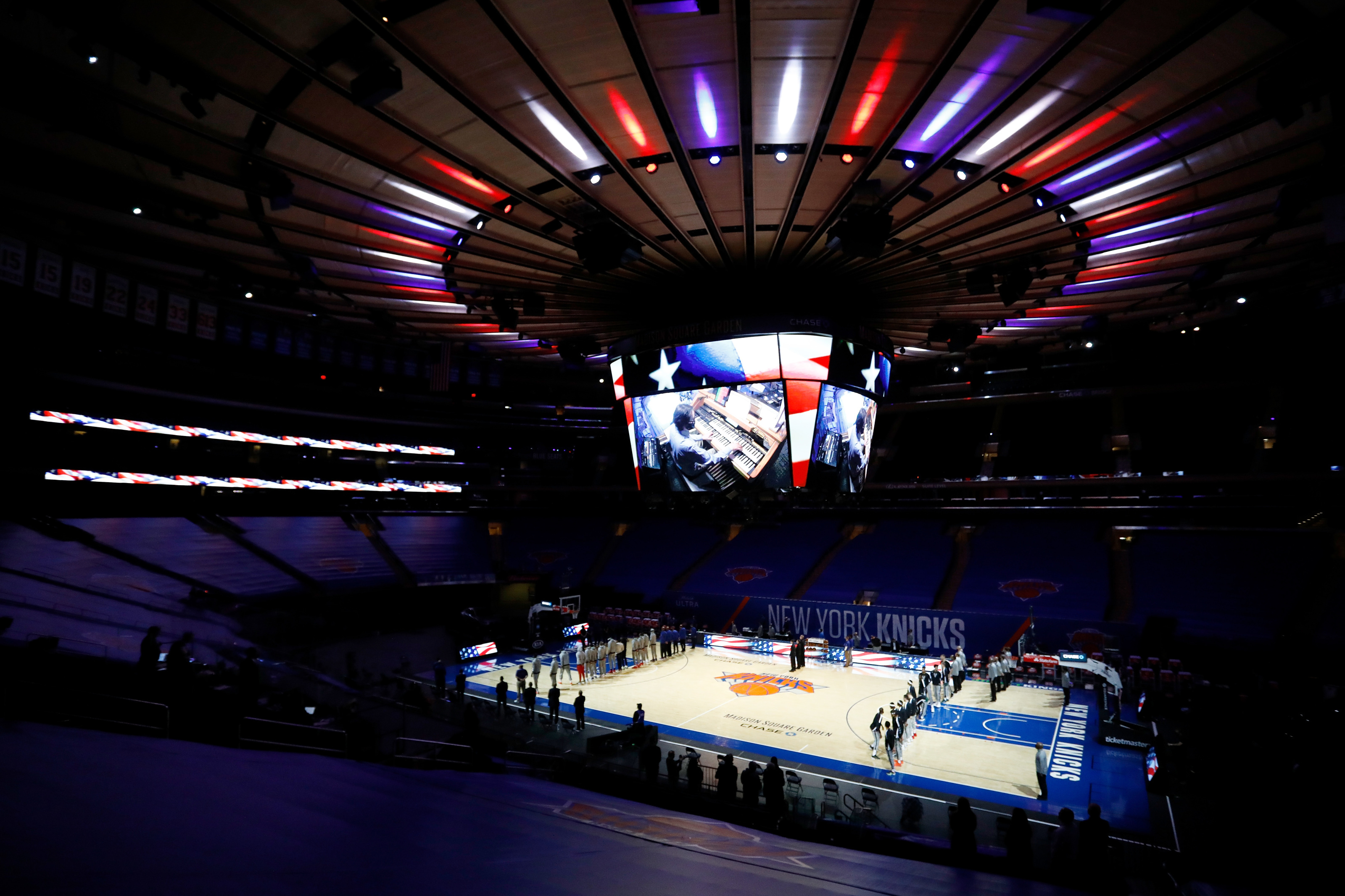 New York Knicks, Madison Square Garden Wallpaper, 3200x2140 HD Desktop