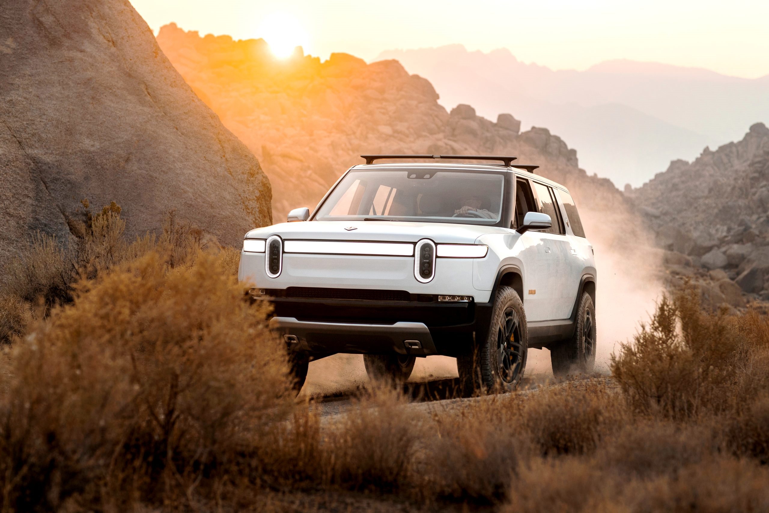 Rivian Automotive, Electric vehicle manufacturer, Billion-dollar IPO, Energyload, 2560x1710 HD Desktop
