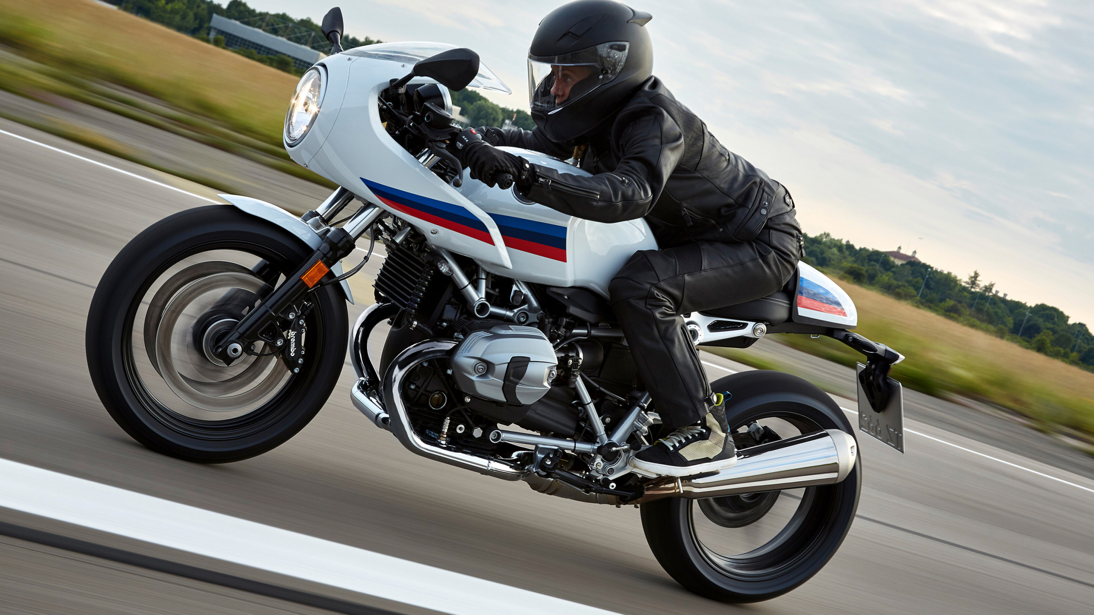 BMW R nine T, Elegant simplicity, Retro-inspired beauty, Thrilling ride, 3840x2160 4K Desktop