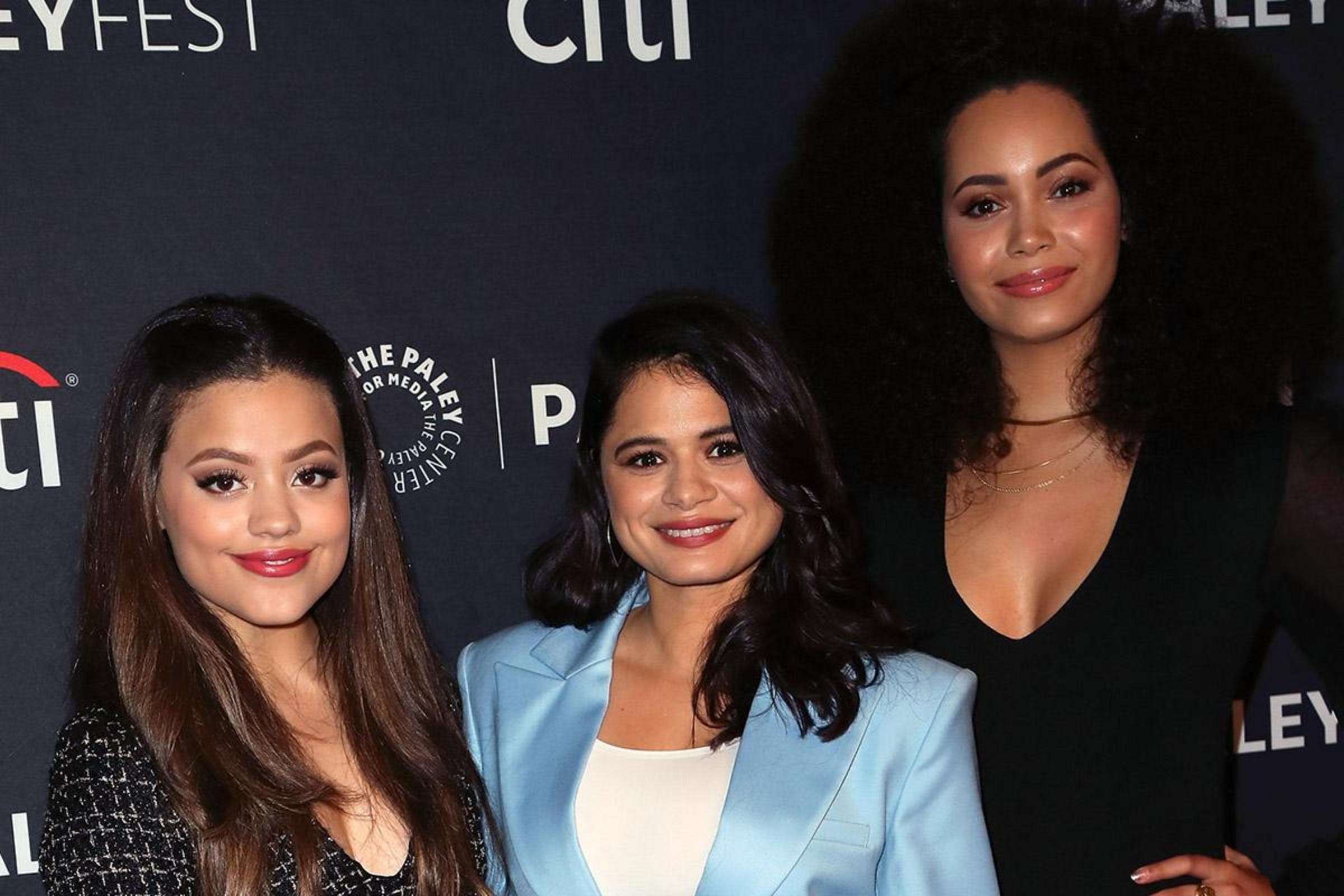 Charmed TV series, Controversial reboot, Fan opinions, The Tylt poll, 2400x1600 HD Desktop