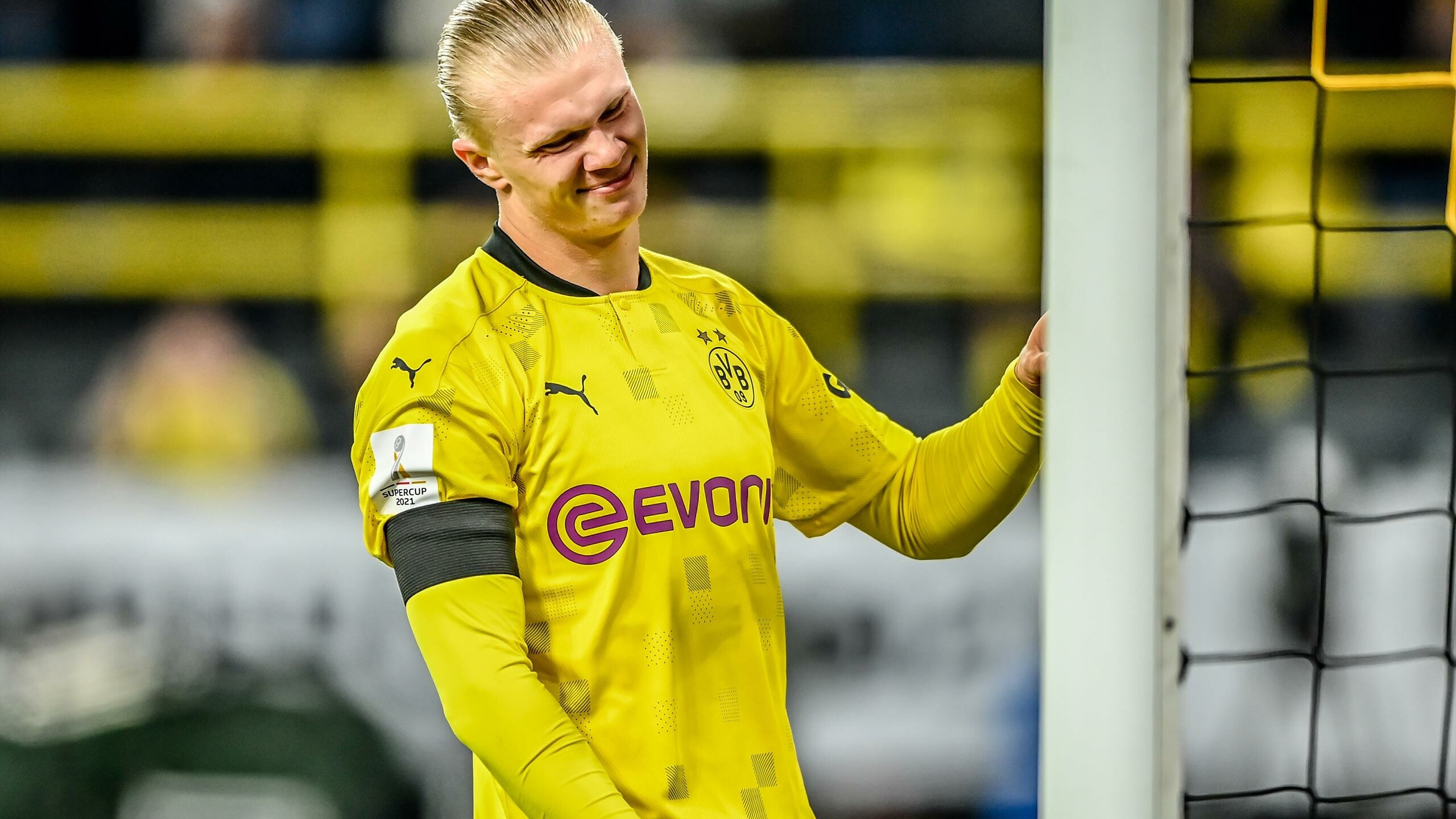 Erling Haaland, BVB absence, Augsburg match, Norway, 2560x1440 HD Desktop