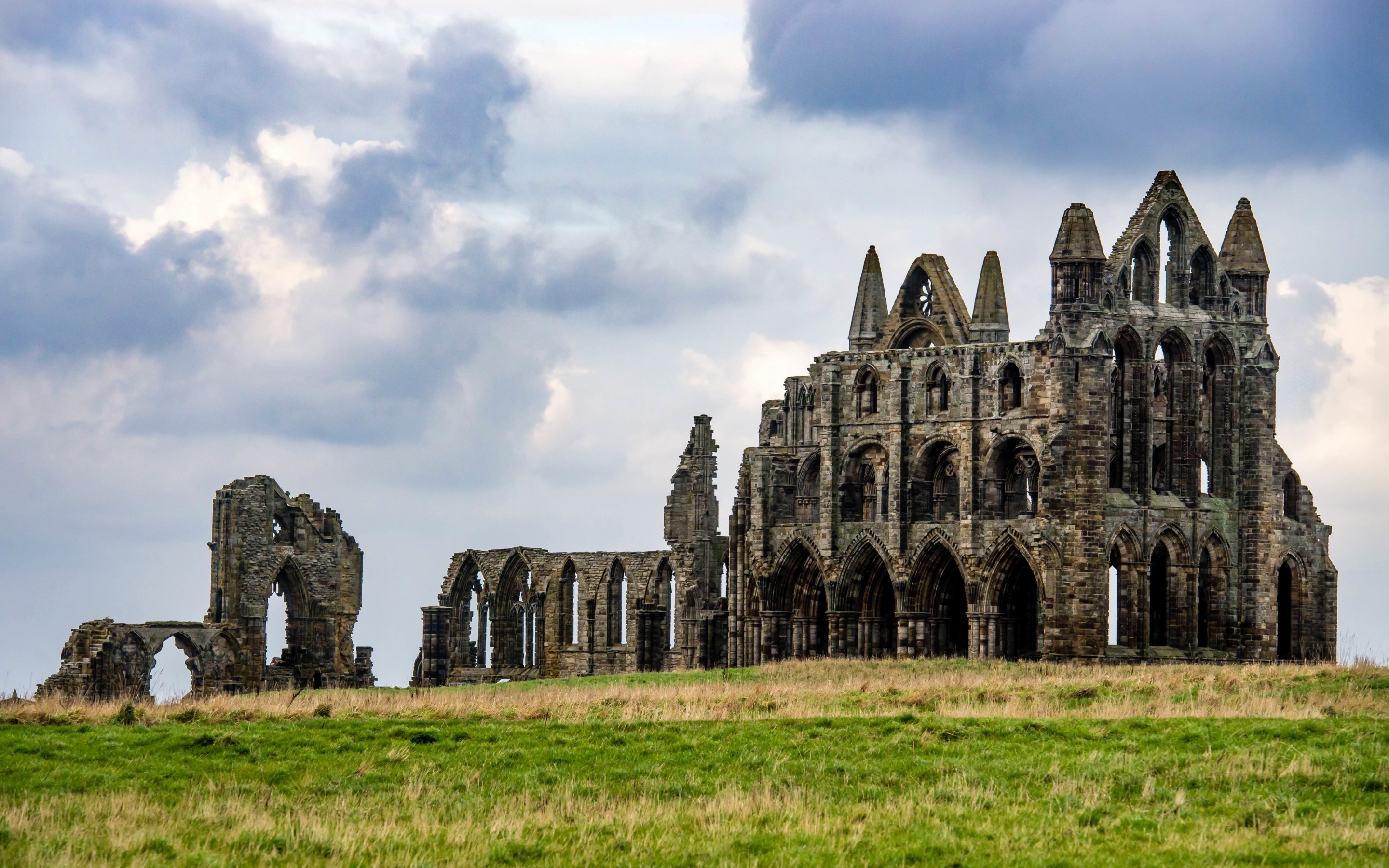 Gothic Architecture, Abbey of Whitby, Ruins castle, England UK, 2880x1800 HD Desktop