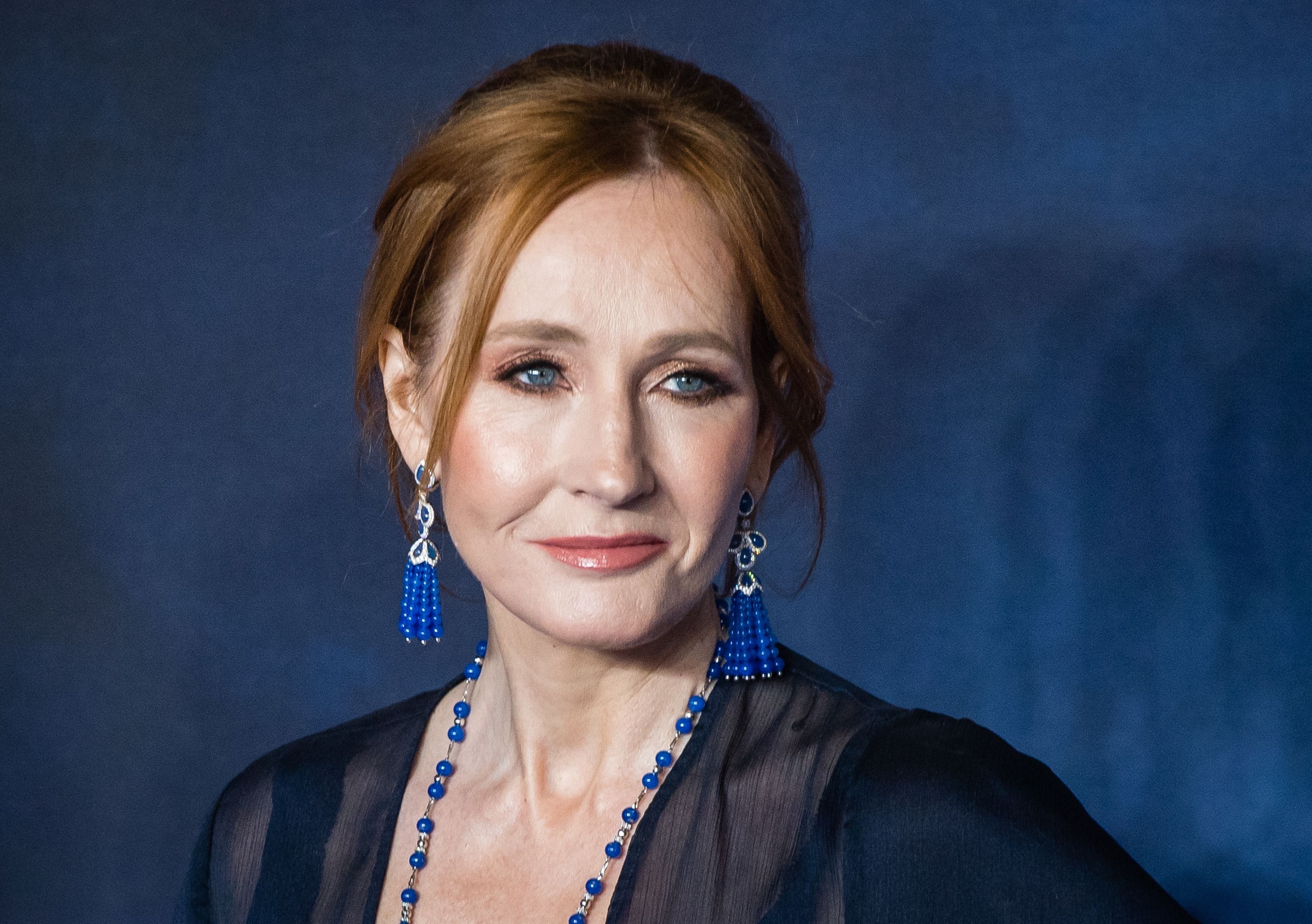 J.K. Rowling, Free book, Children on lockdown, Rowling's generosity, 3000x2120 HD Desktop