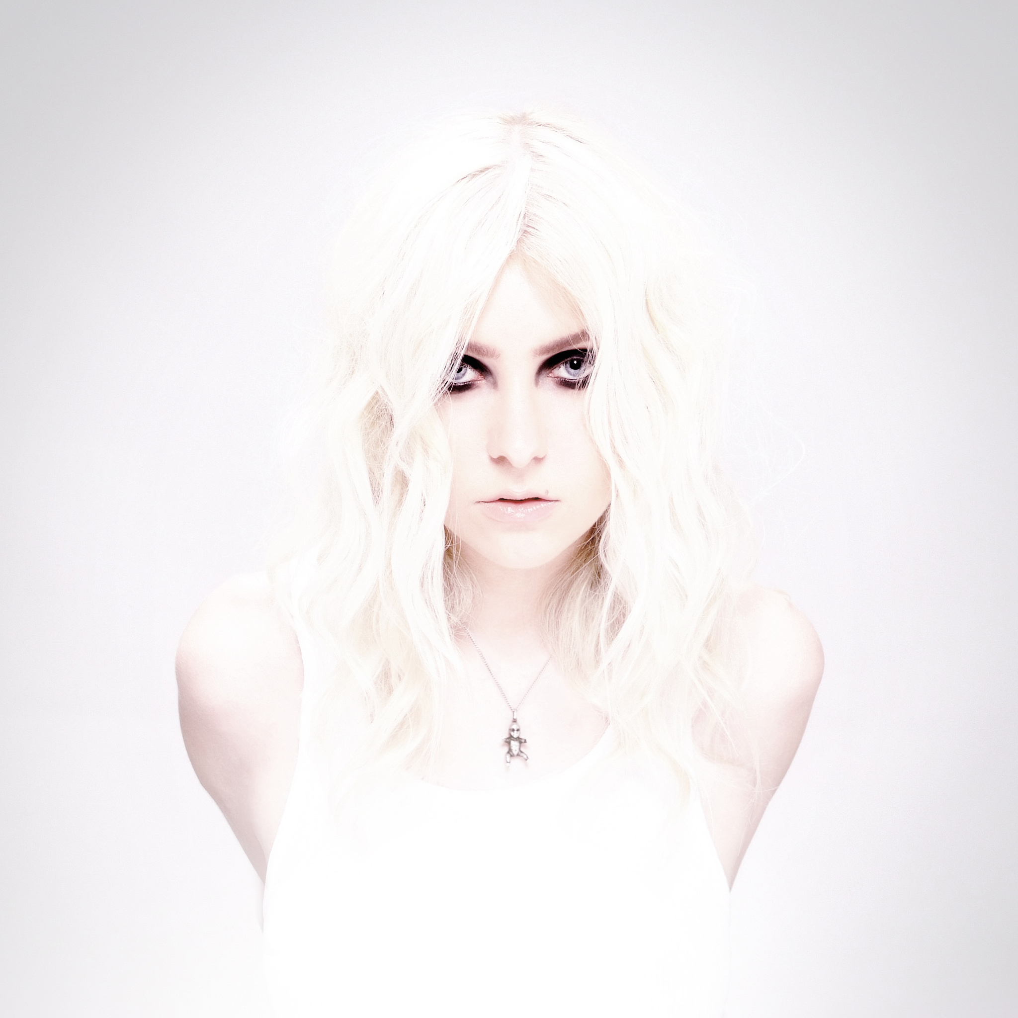 Taylor Momsen, 4K iPad Air, HD wallpapers, Images, 2050x2050 HD Phone