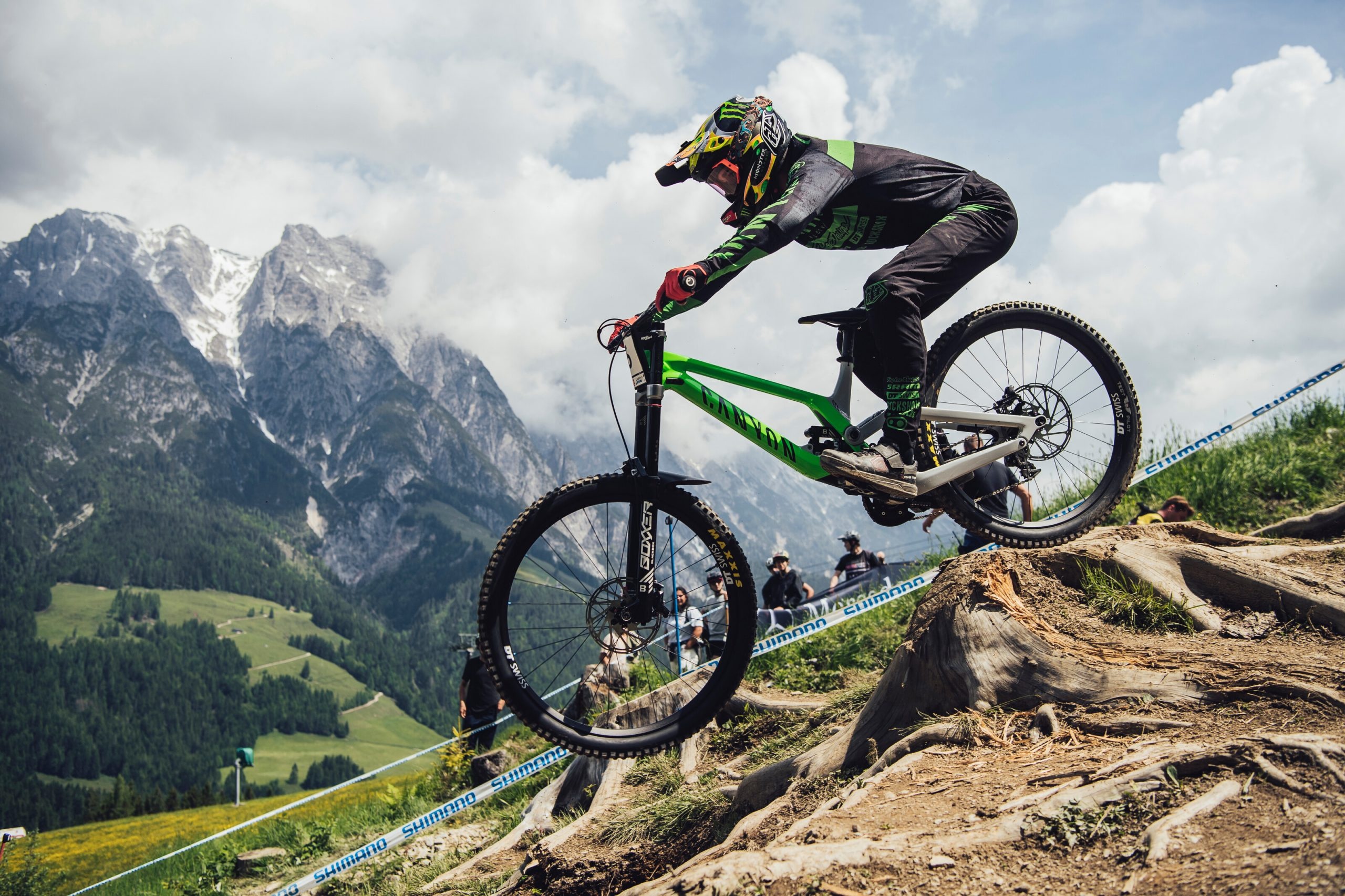 Troy Brosnan, World Cup downhill, FanTamTB, 2560x1710 HD Desktop