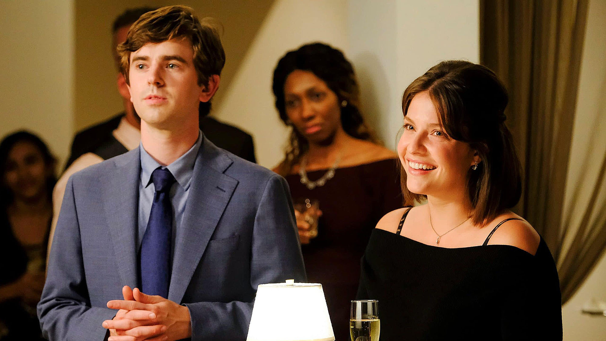 Good Doctor season 5 review, Staffelauftakt analysis, New hospital owner, Enticing plot, 2000x1130 HD Desktop