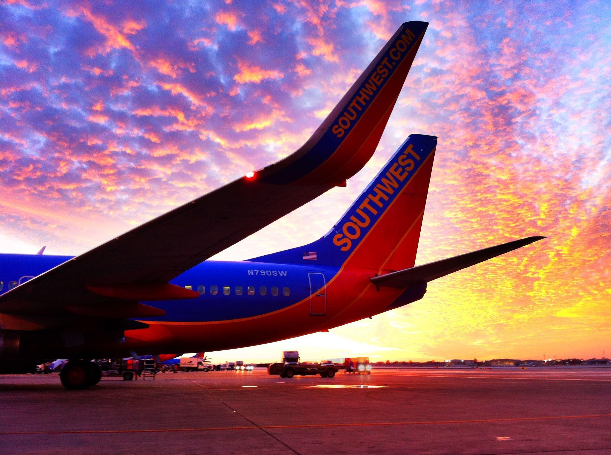 McCarran International Airport, Southwest Airlines wallpapers, Travel inspiration, Airport backgrounds, 2050x1530 HD Desktop