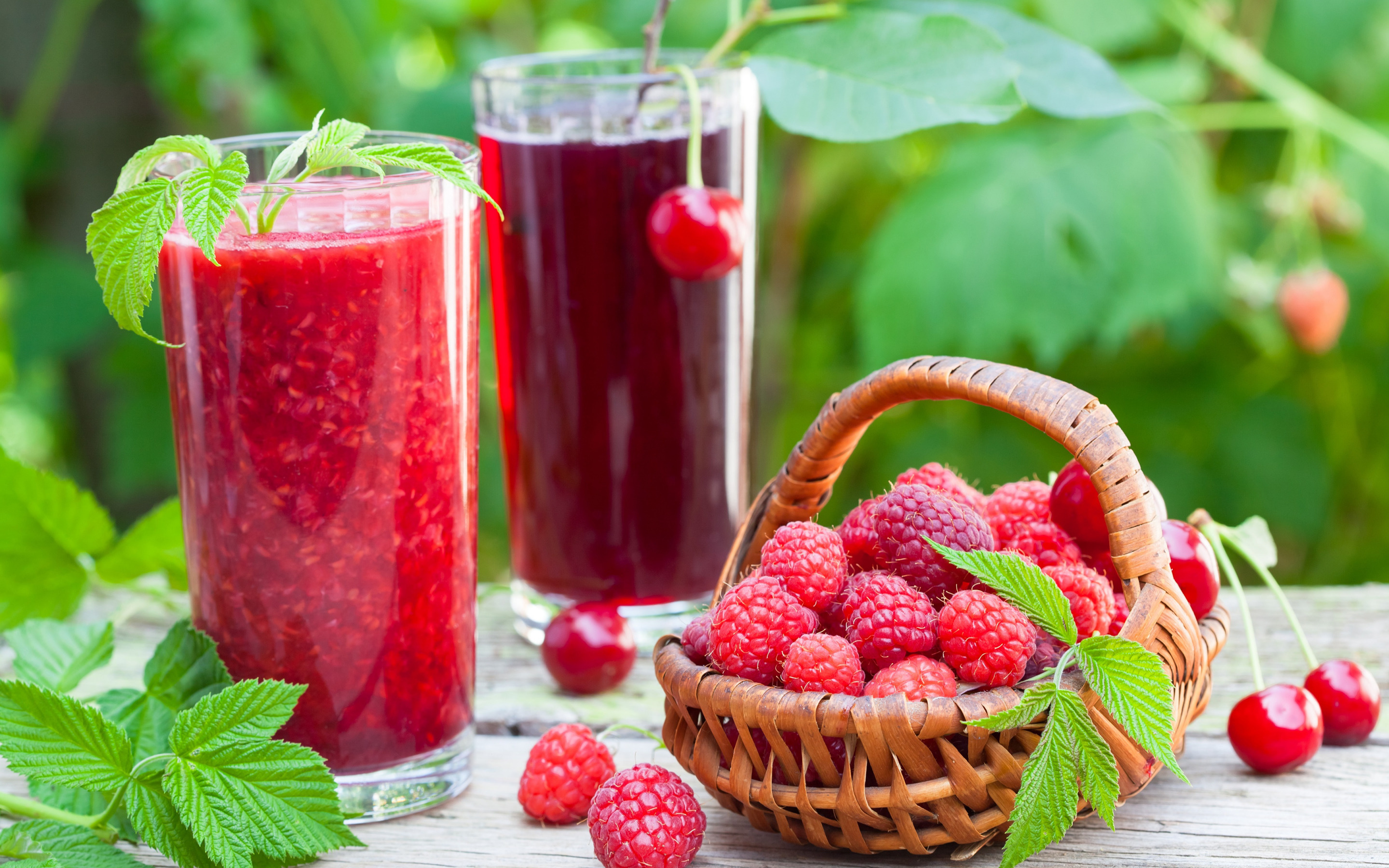 Cherry and raspberry, Juice Wallpaper, 2880x1800 HD Desktop