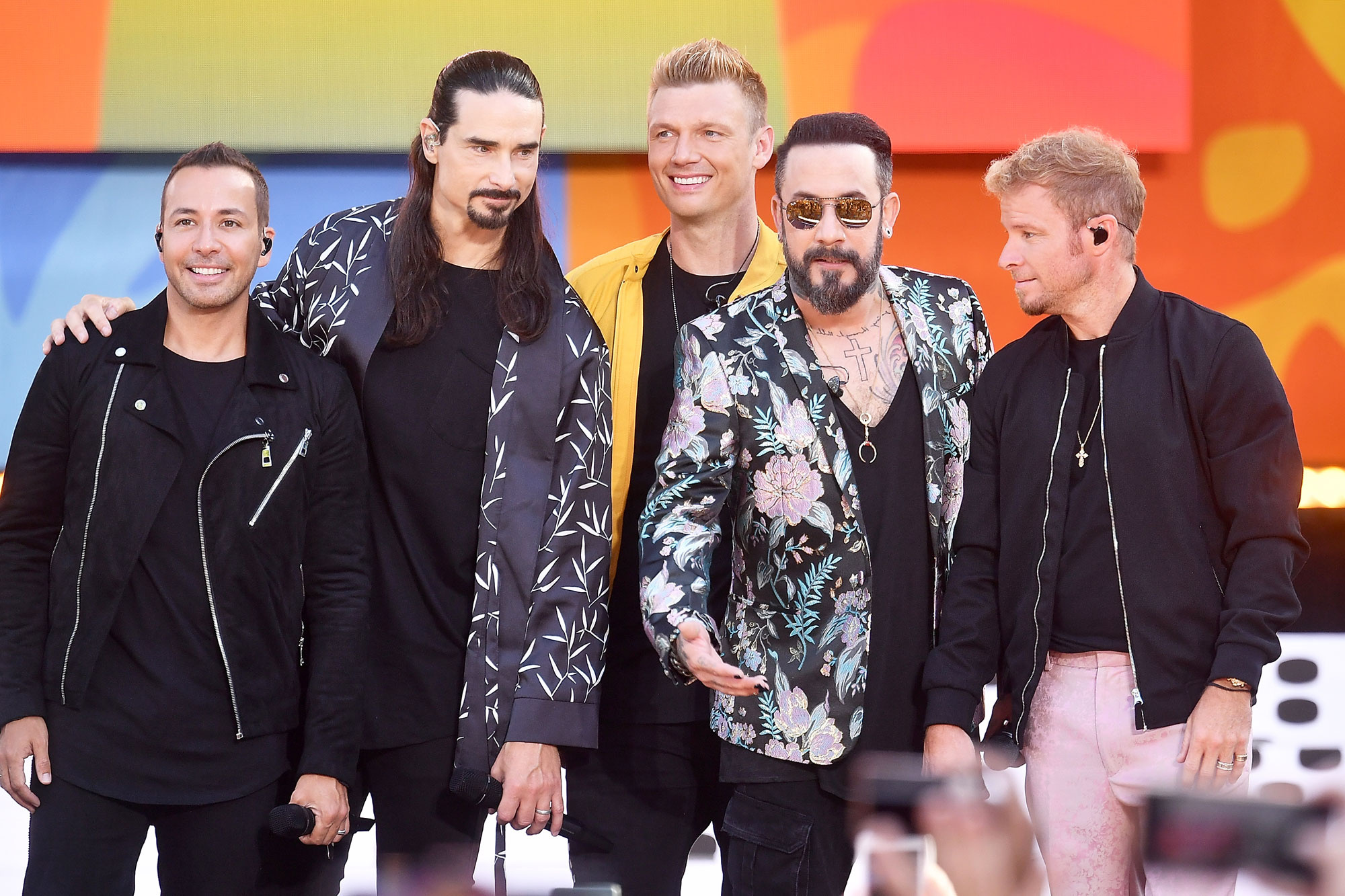 Backstreet Boys, VMA 2018 performance, Don't Go Breaking My Heart, Show-stopping moment, 2000x1340 HD Desktop