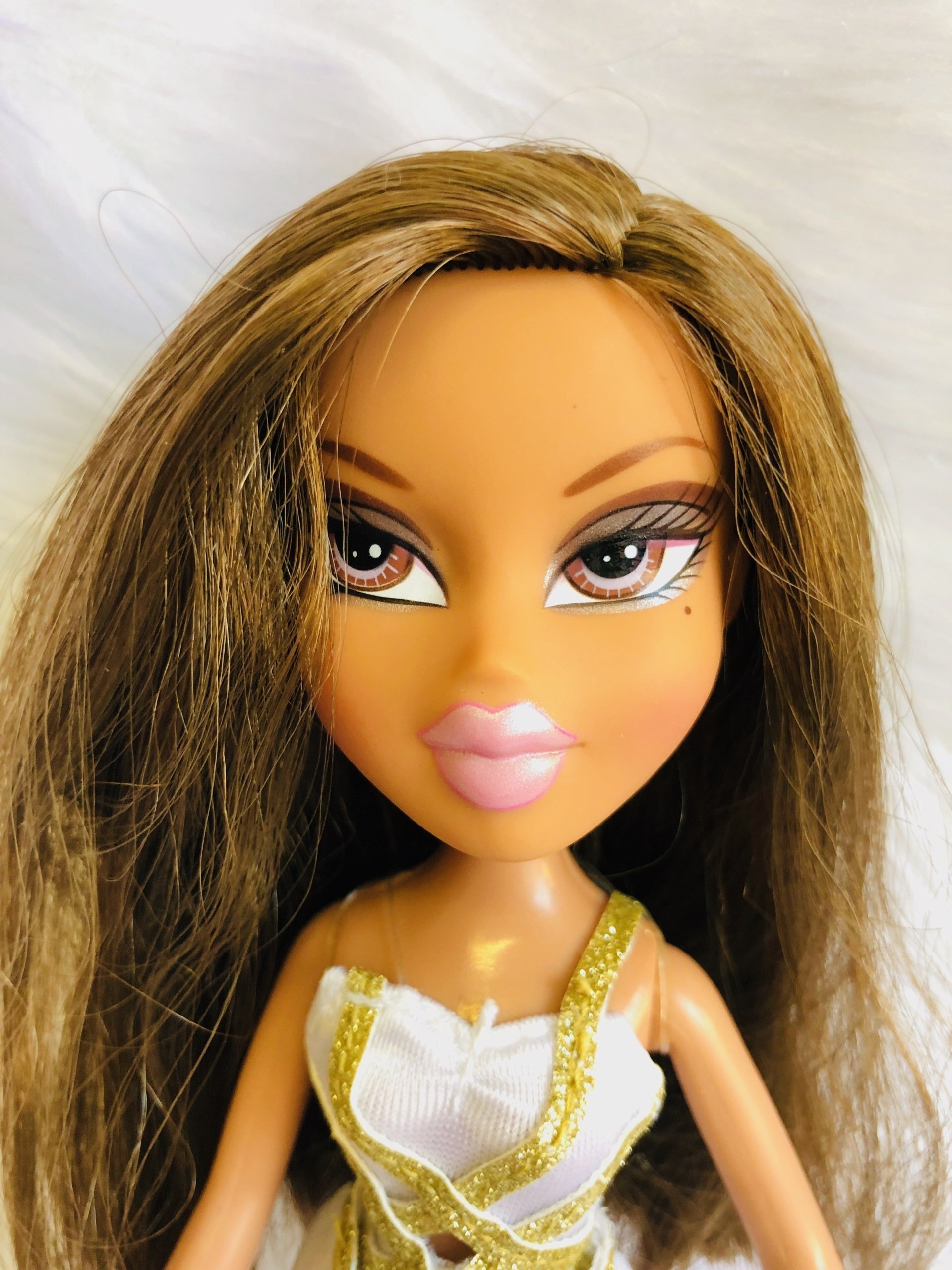 Bratz Dolls, Yasmin, Fashion show, Swim wear, 1920x2560 HD Phone