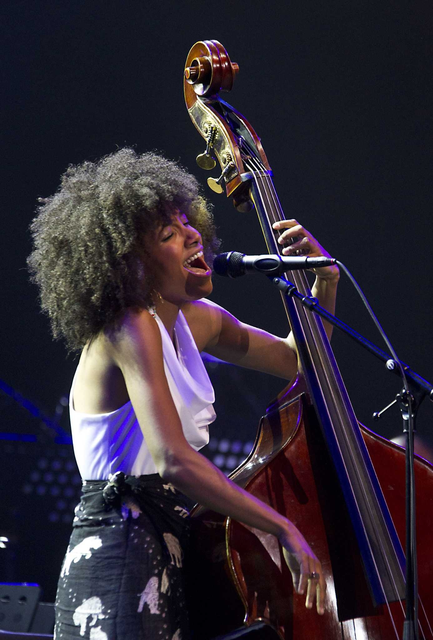 North Sea Jazz Festival 2012, Esperanza Spalding Wallpaper, 1390x2050 HD Phone