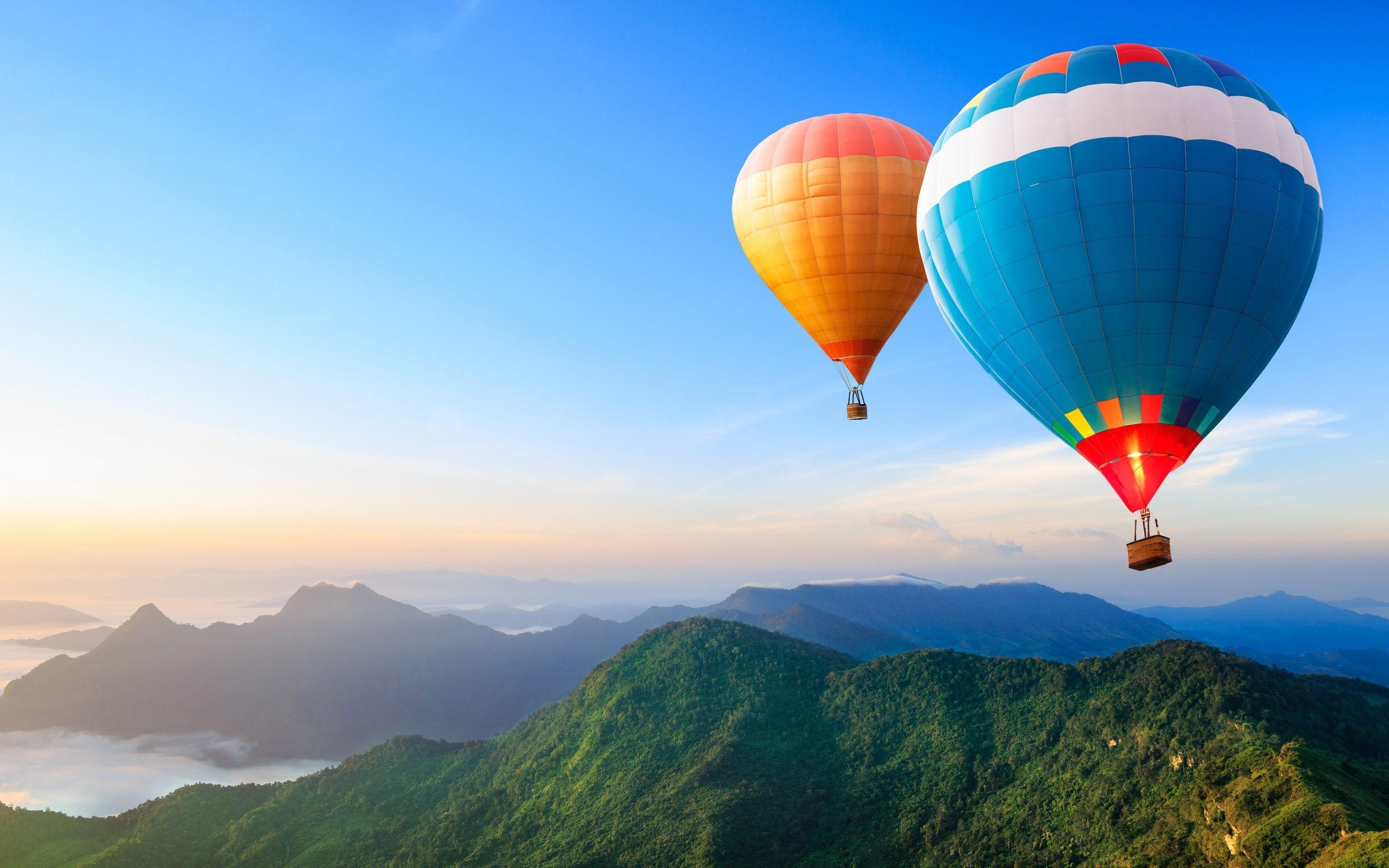 Desktop wallpaper in 4K, Aerial view, Balloon fascination, Floating wonders, 2560x1600 HD Desktop