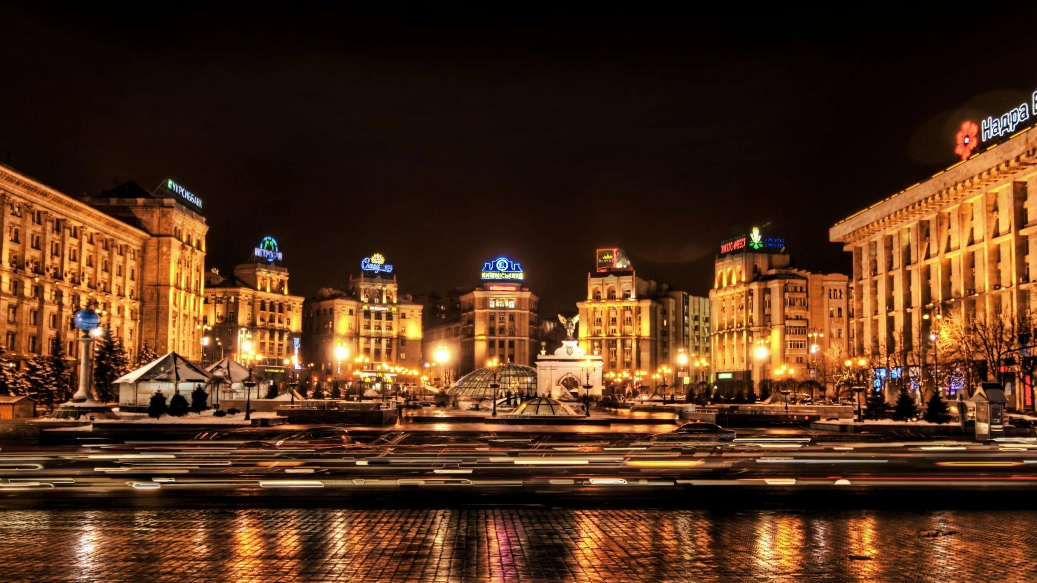 Kyiv, Ukrainian wallpapers, Historical landmarks, Vibrant city, 3560x2000 HD Desktop