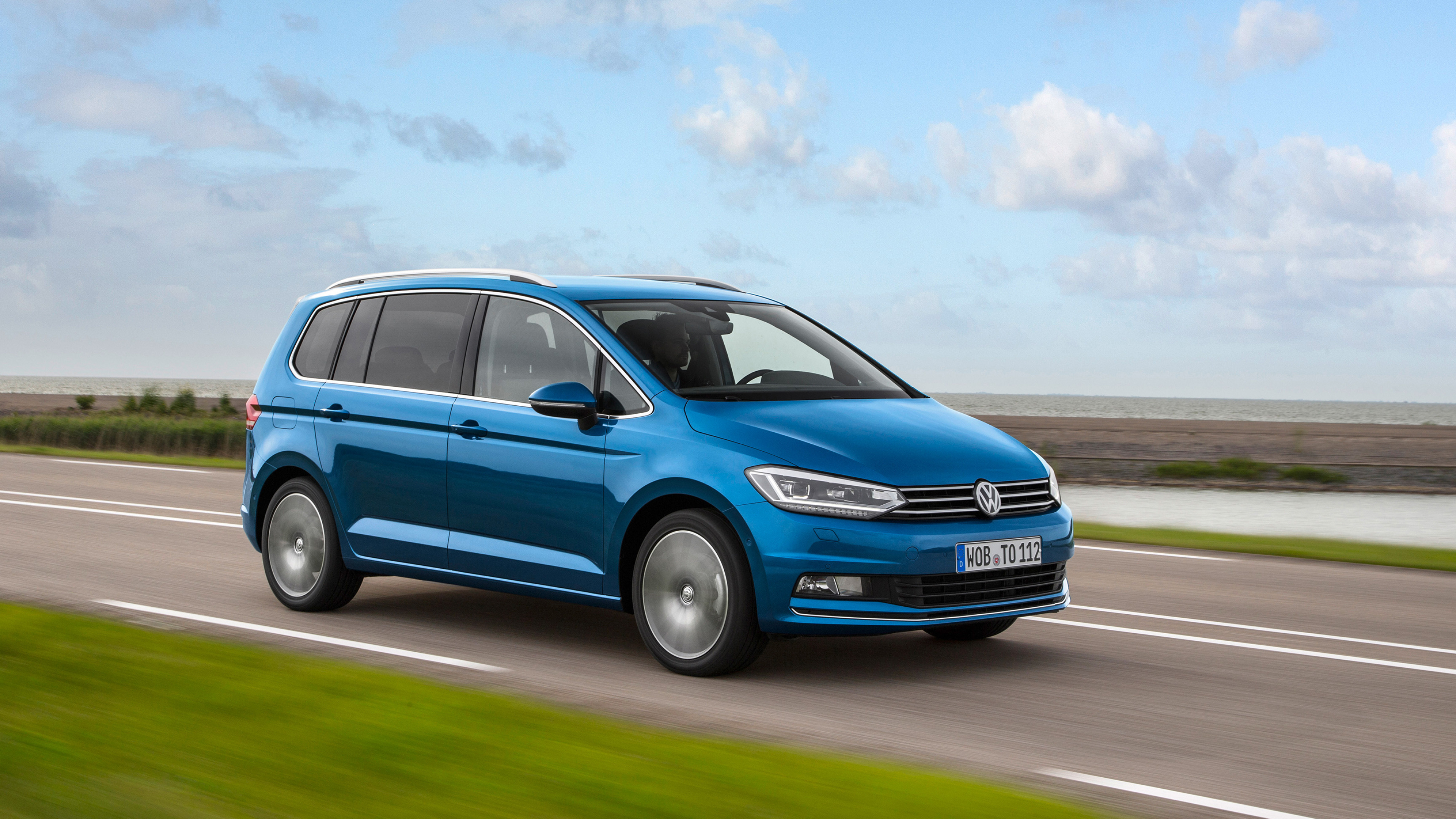 Volkswagen Touran, Volkswagen Touran TDI, 2015, 3840x2160 4K Desktop