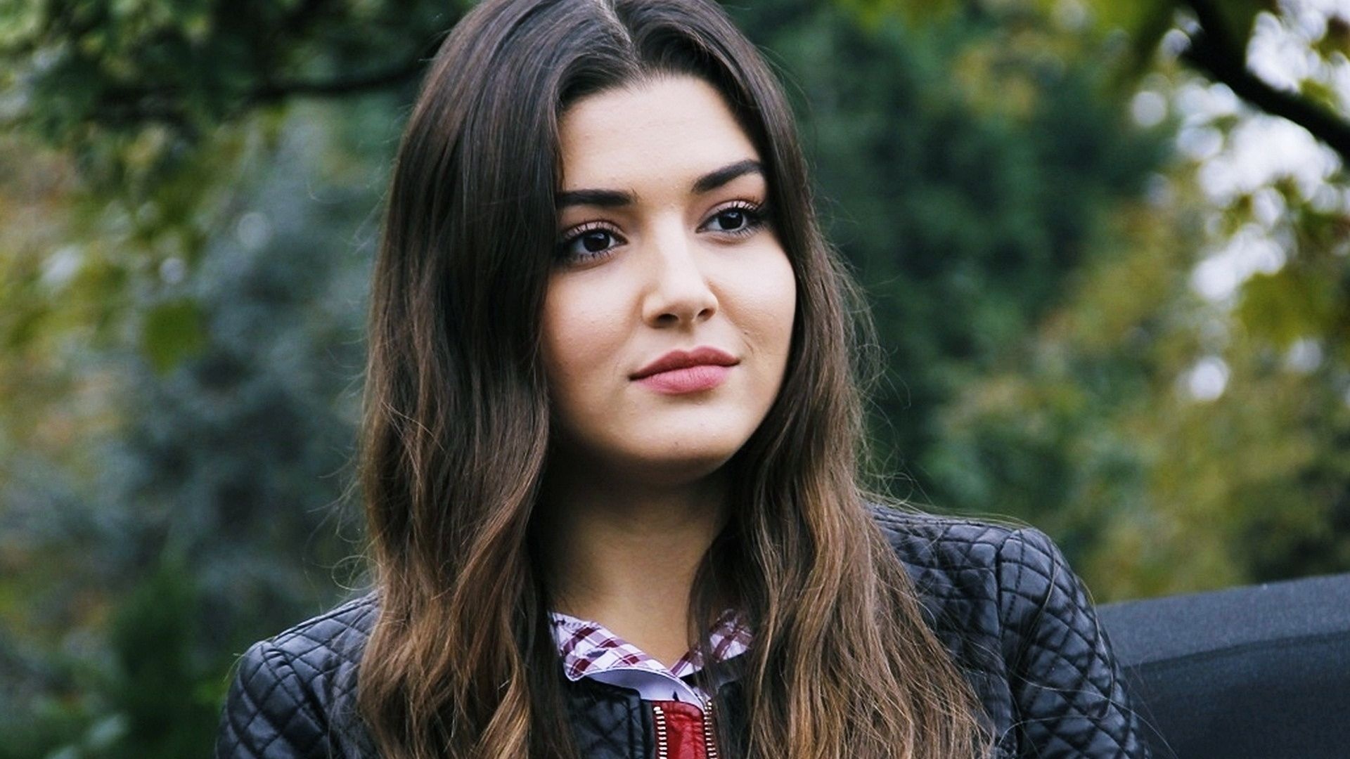 Hande Ercel, wallpapers, backgrounds, 1920x1080 Full HD Desktop