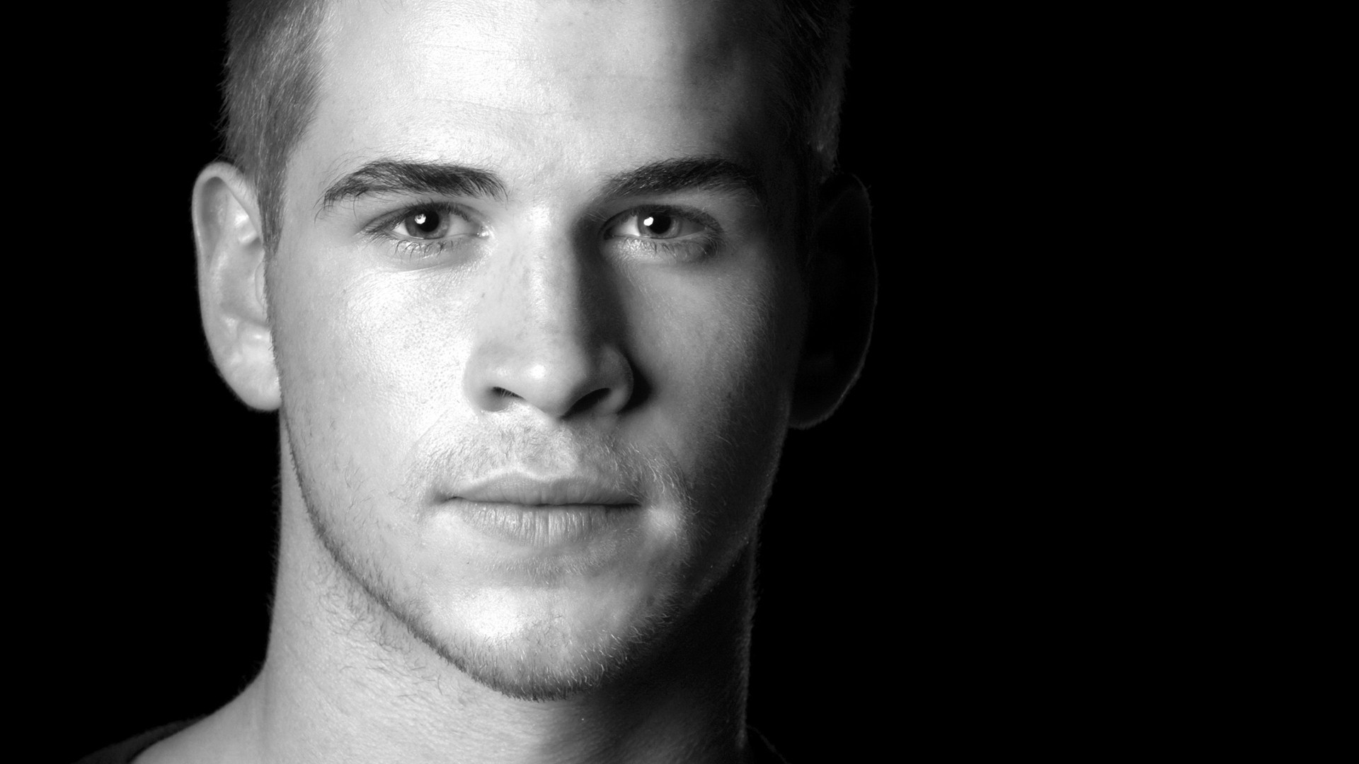 Liam Hemsworth, Widescreen, Movies, Brothers, 1920x1080 Full HD Desktop