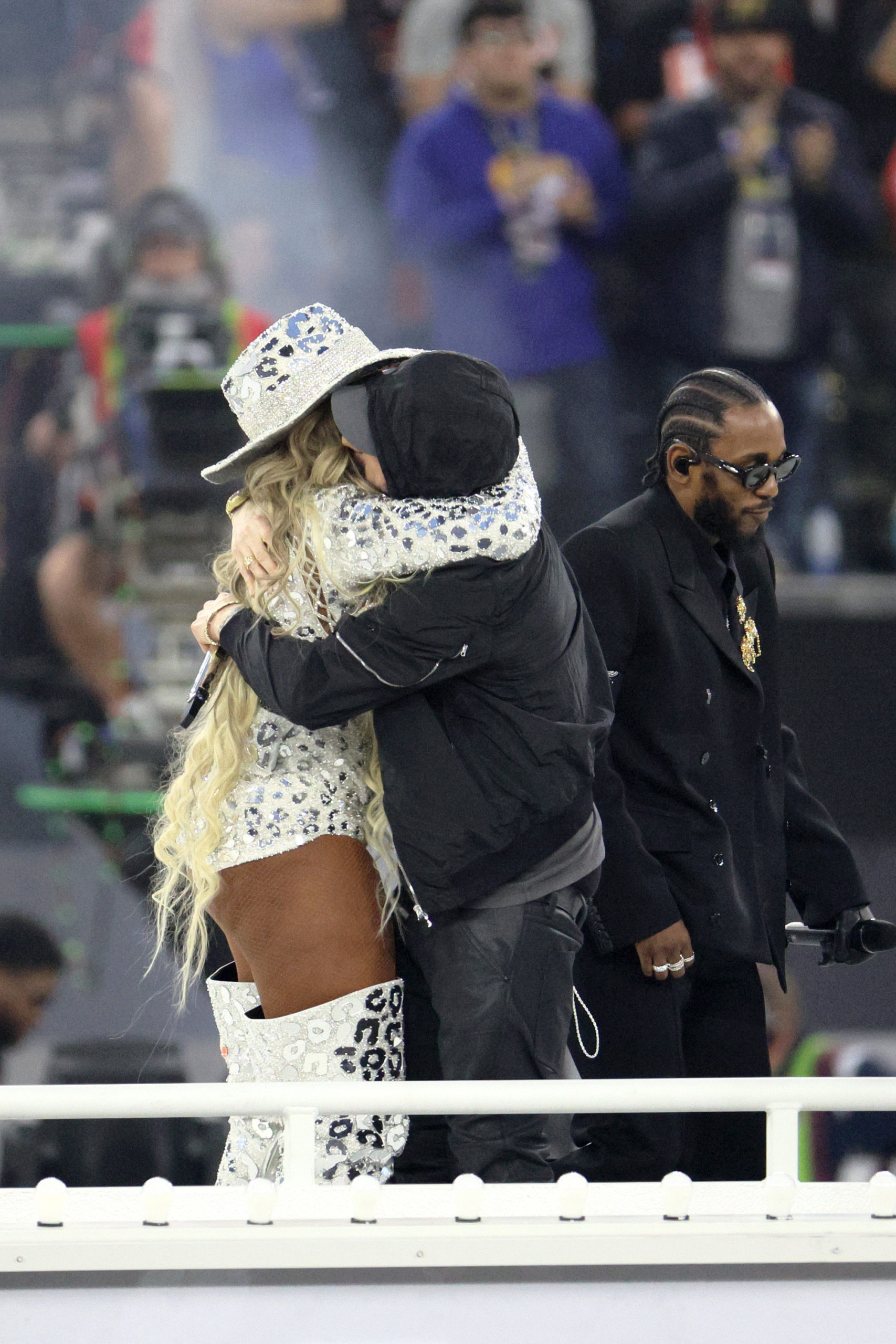 Super Bowl LVI, Halftime Show, Mary J. Blige, Snoop Dogg, 1710x2560 HD Phone