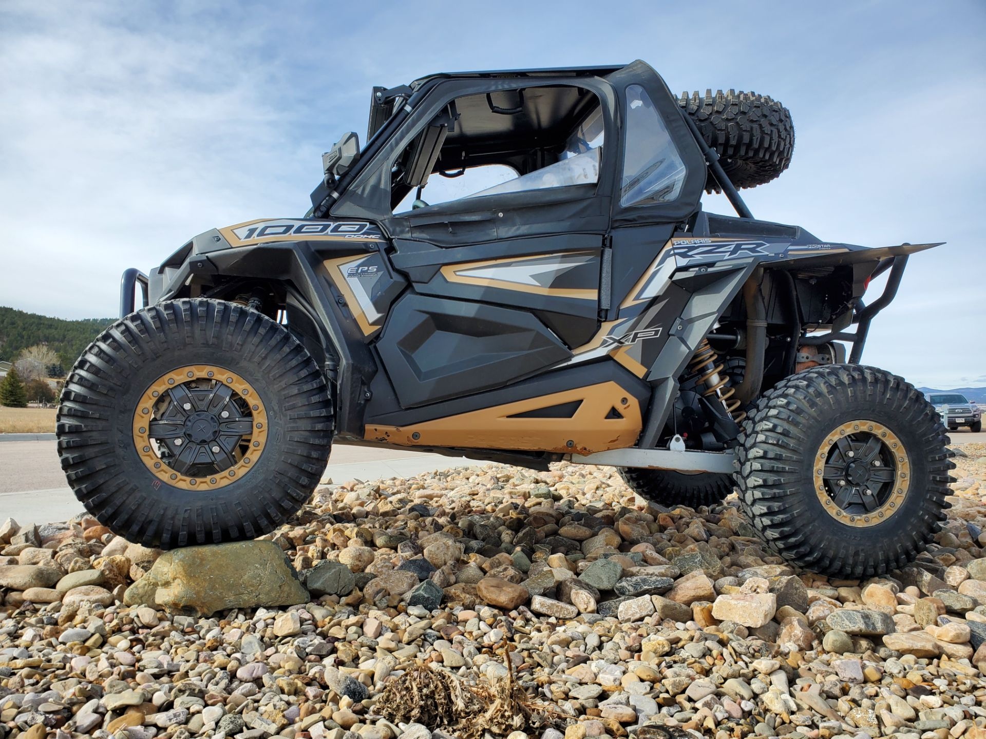 Polaris RZR, Used 2018 XP 1000 EPS, Rocks edition, Gold matte metallic, 1920x1440 HD Desktop