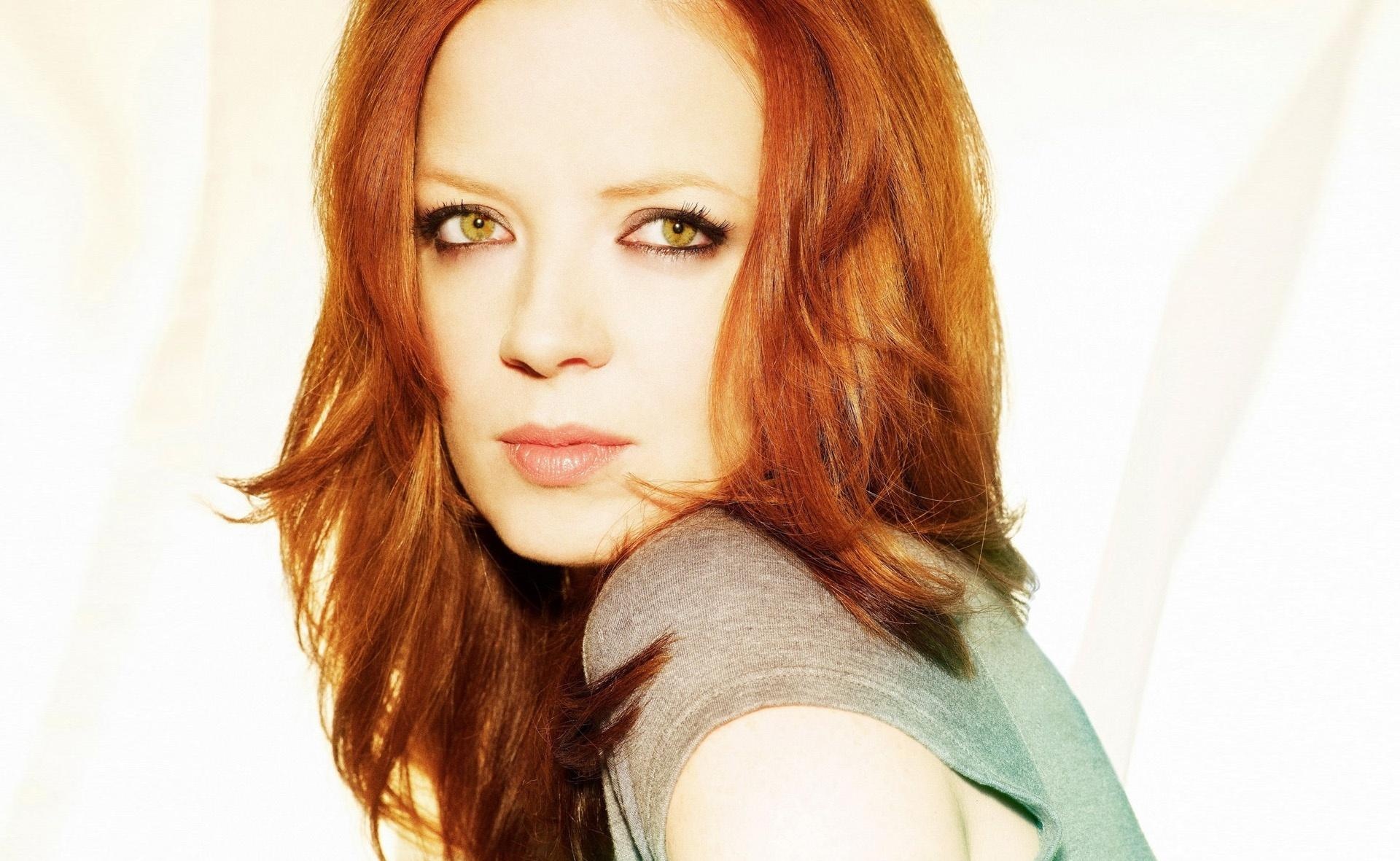 Shirley Manson, Iconic wallpapers, Captivating artist, Timeless beauty, 1920x1190 HD Desktop