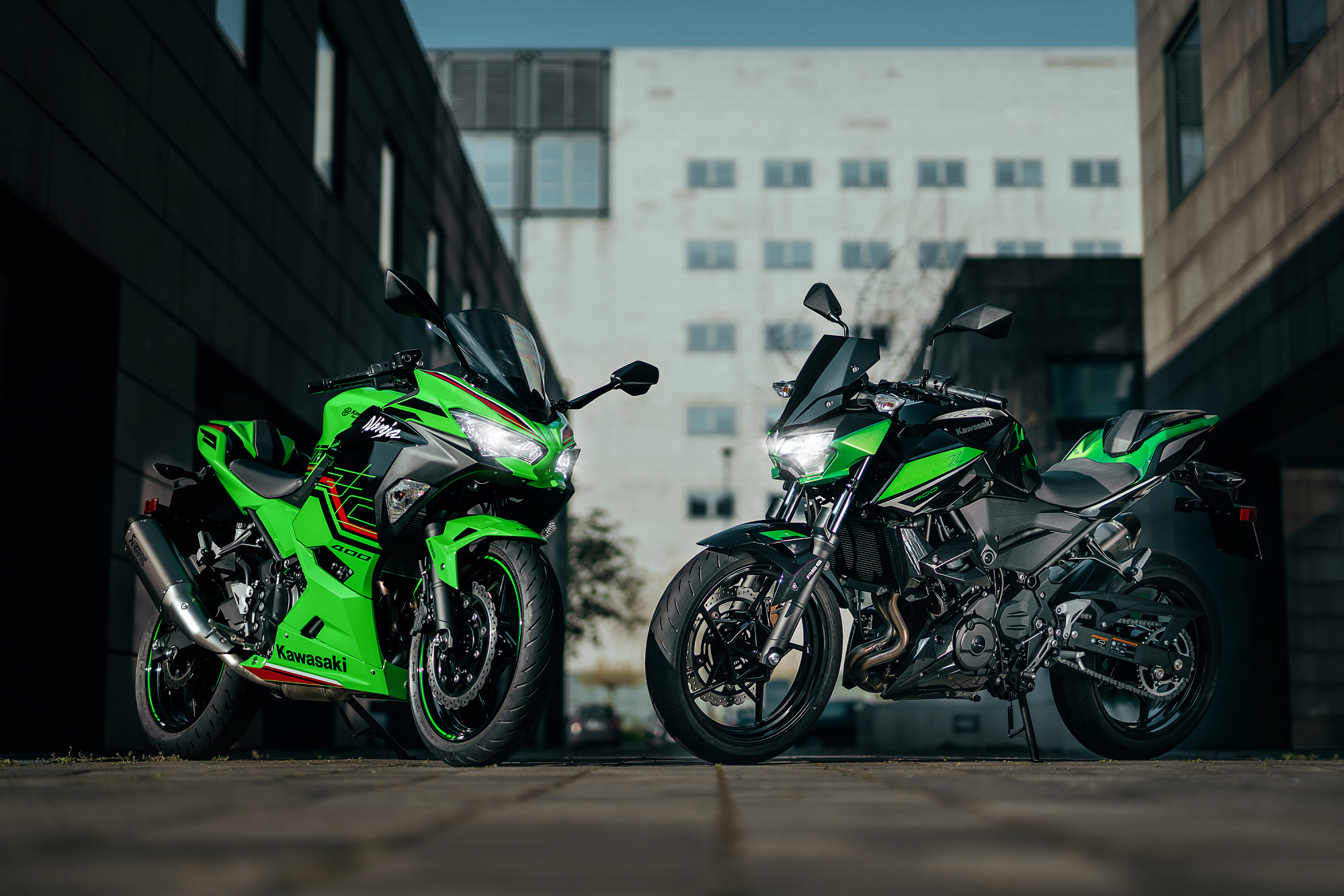 Kawasaki Z400, Striking aesthetics, Thrilling Euro5 upgrade, Endless riding possibilities, 2000x1340 HD Desktop