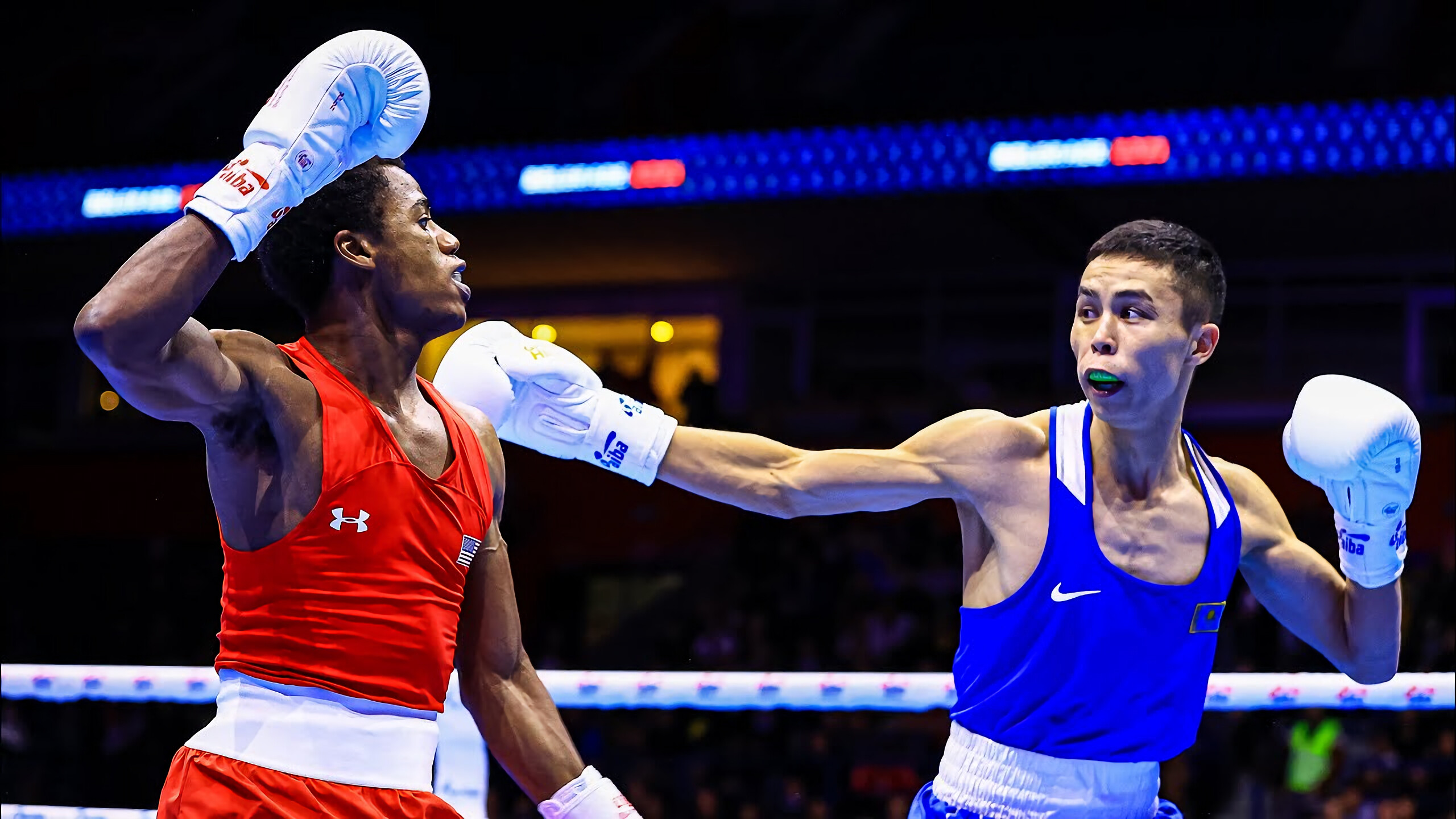 Roscoe Hill, Powerful punches, Boxing powerhouse, Rising star, 2560x1440 HD Desktop